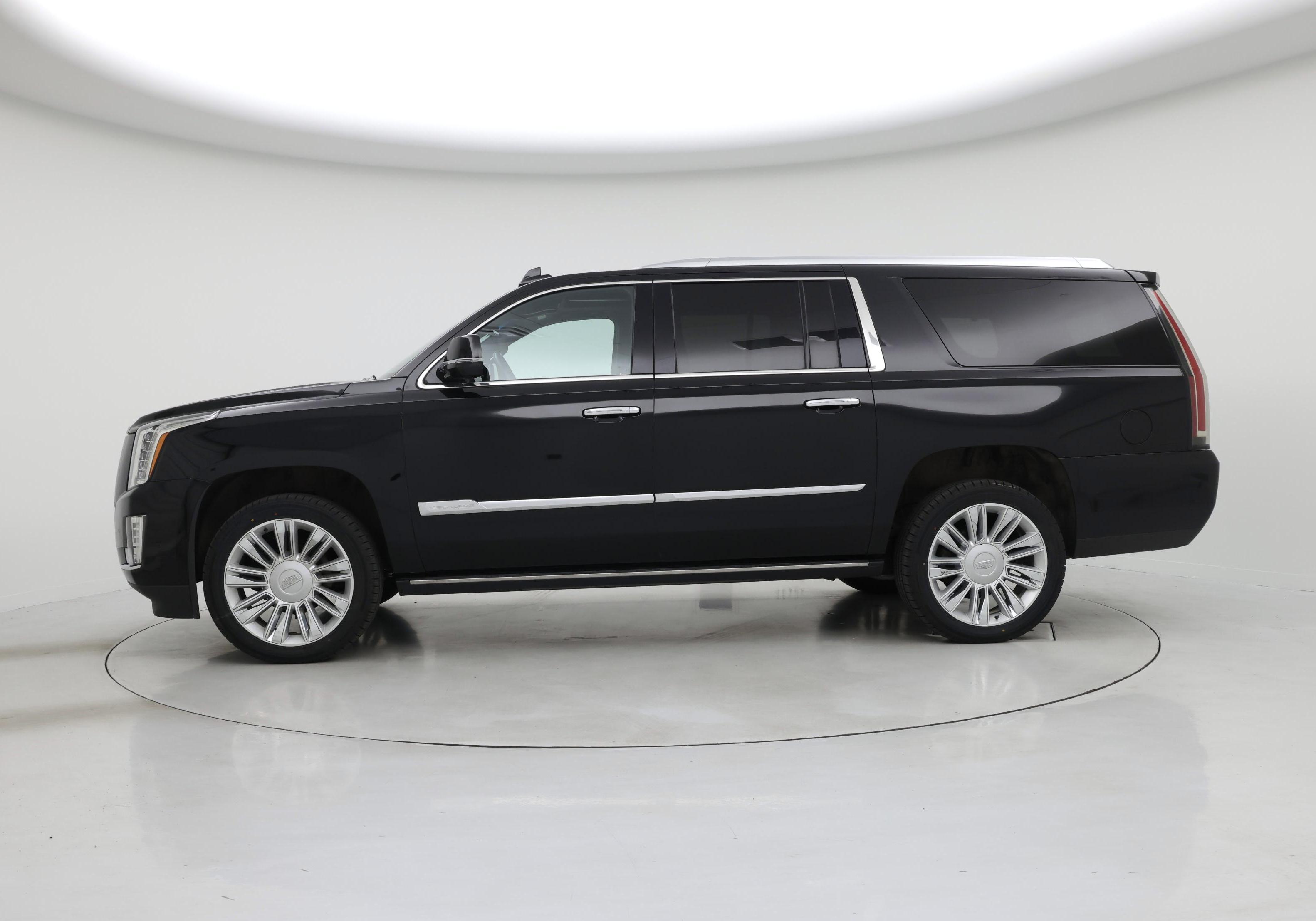 Thumbnail: 2019 Cadillac Escalade - 3