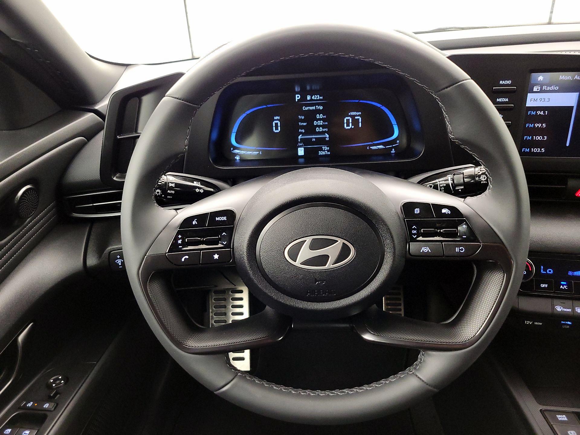 Thumbnail: 2025 Hyundai Elantra - 10