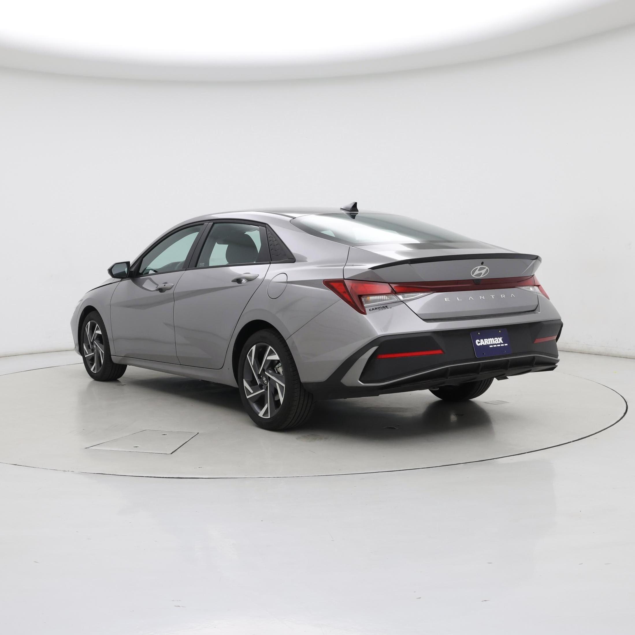 Thumbnail: 2025 Hyundai Elantra - 2