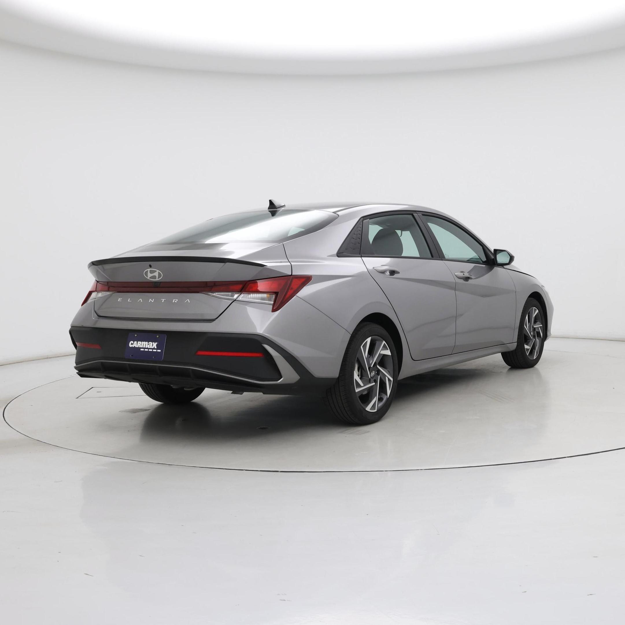 Thumbnail: 2025 Hyundai Elantra - 8