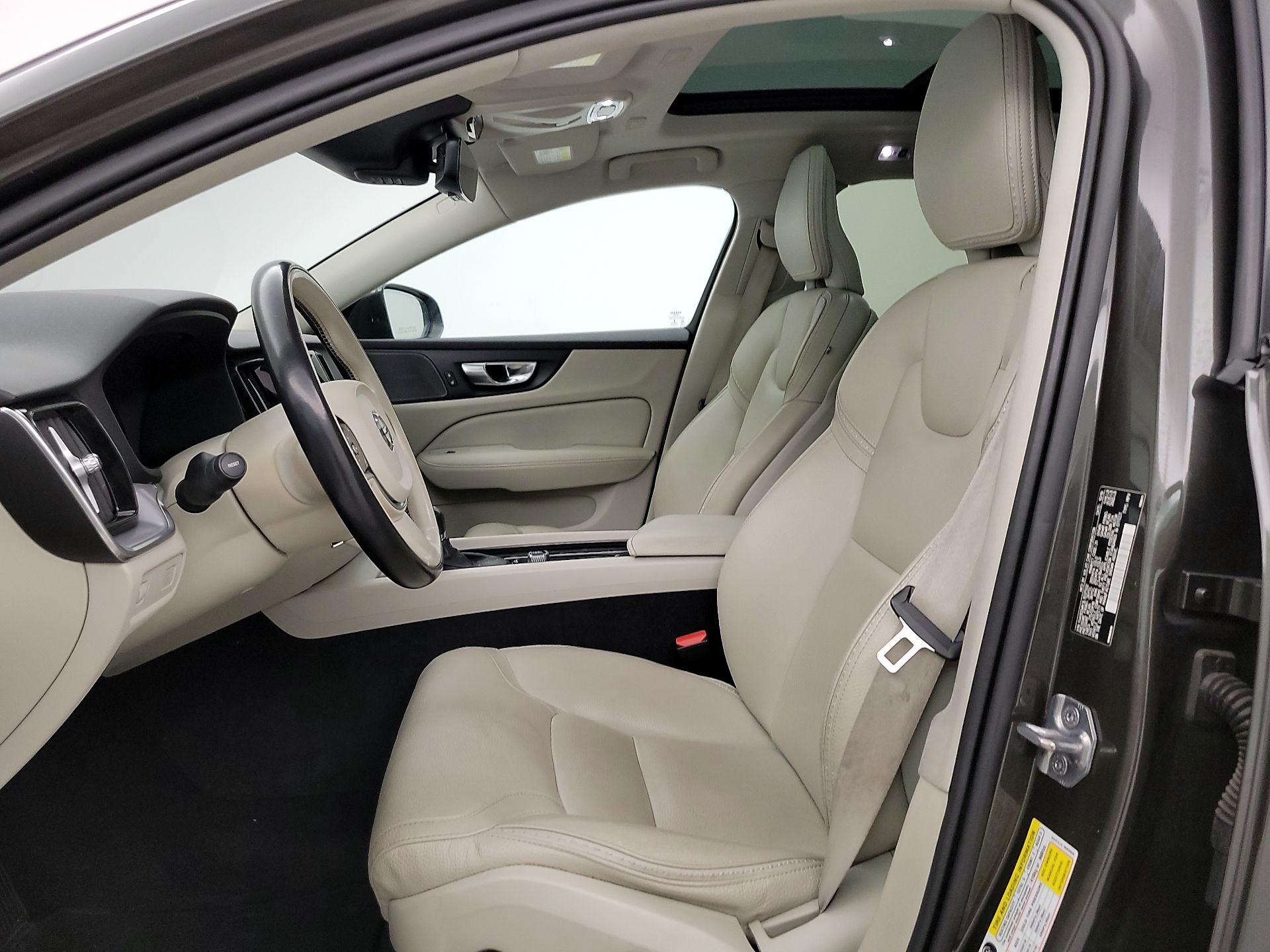 Thumbnail: 2020 Volvo S60 - 11