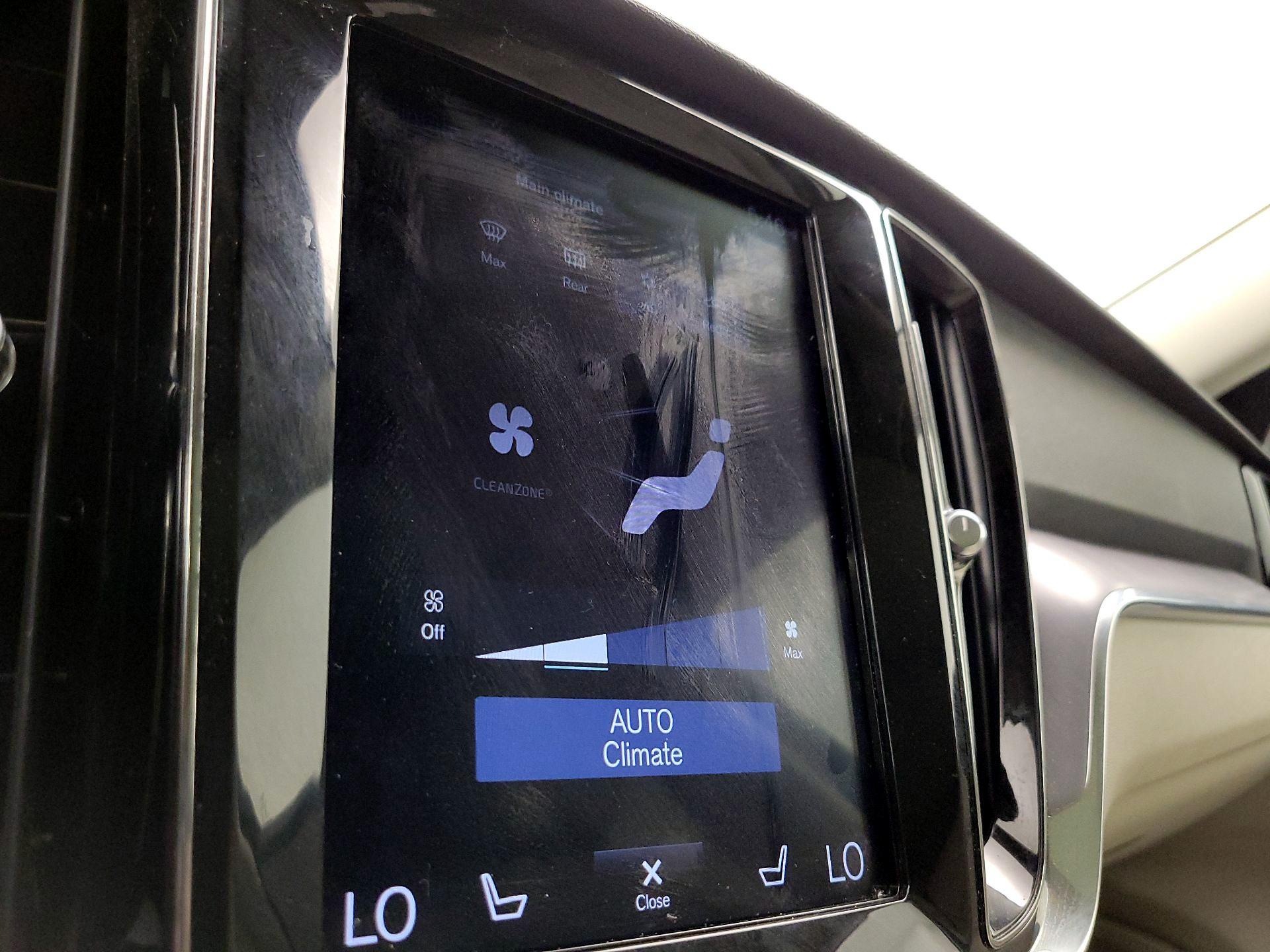 Thumbnail: 2020 Volvo S60 - 17