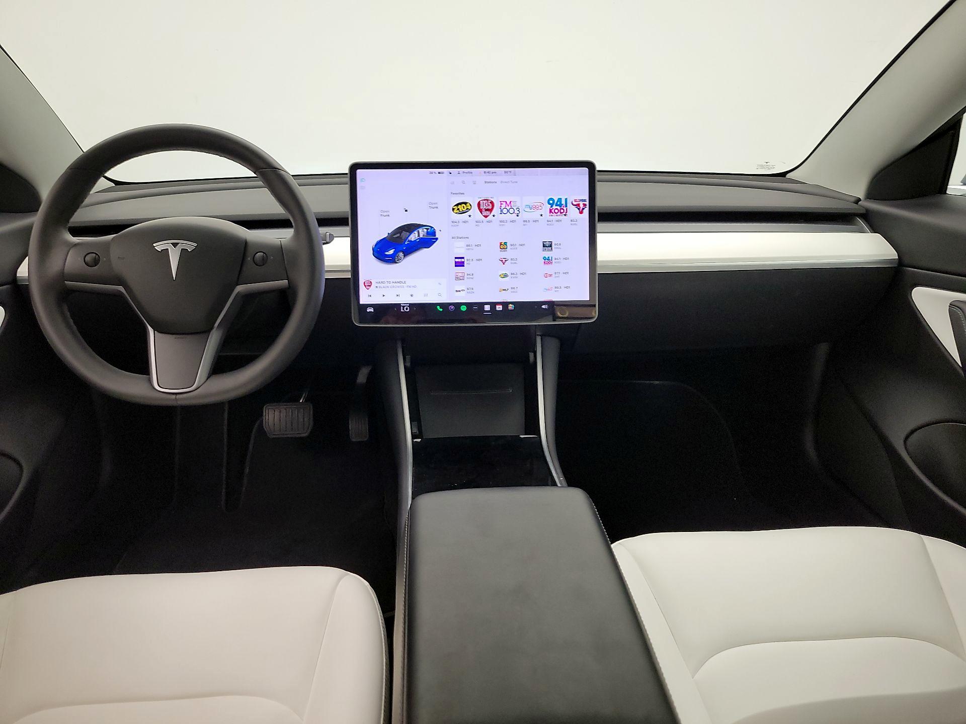 Thumbnail: 2020 Tesla Model 3 - 9