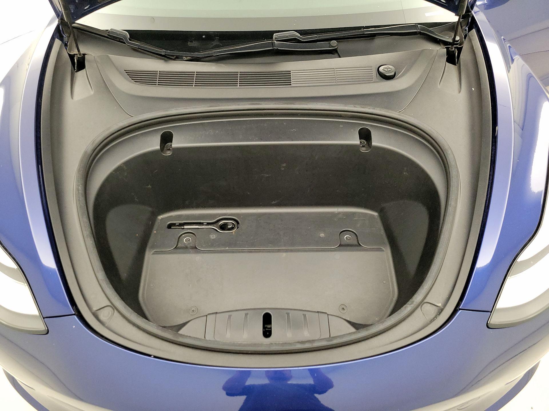 Thumbnail: 2020 Tesla Model 3 - 20