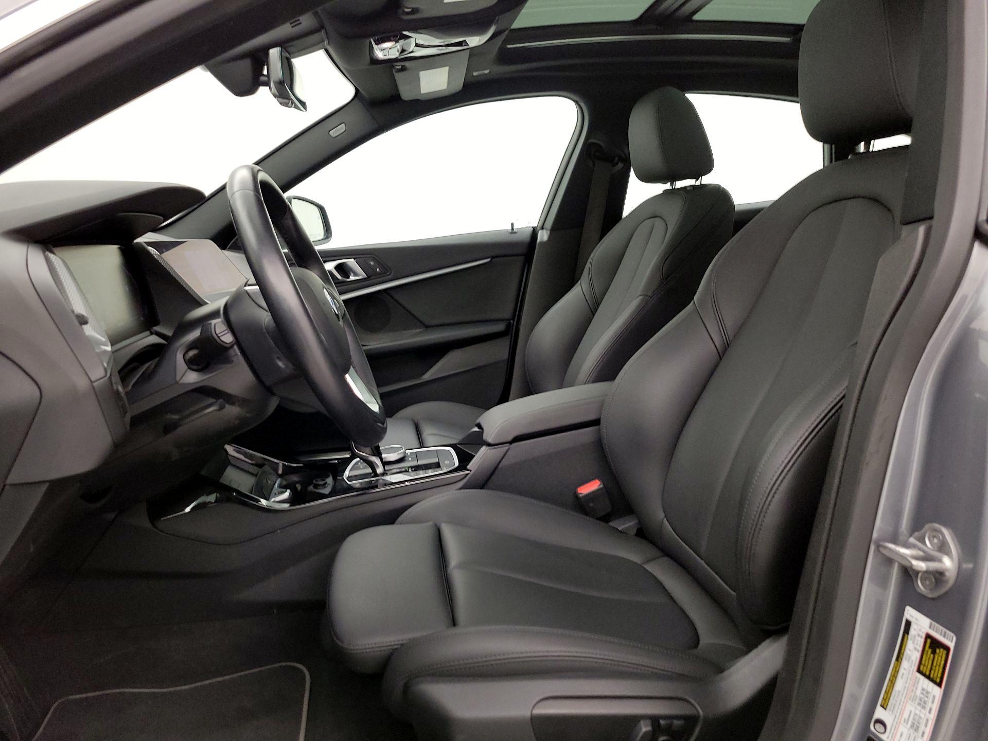Thumbnail: 2024 BMW 2 Series - 11