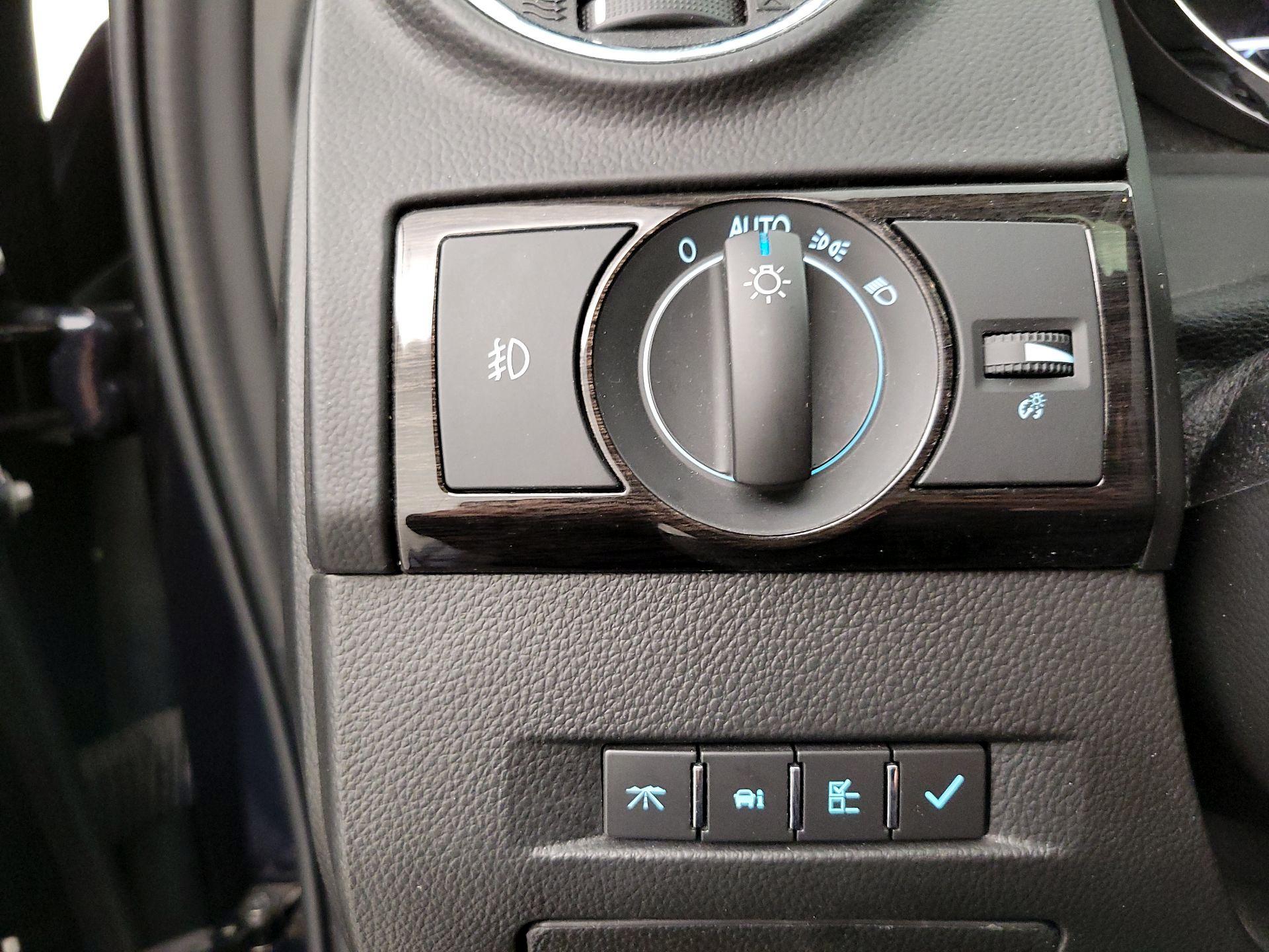 Thumbnail: 2014 Chevrolet Captiva Sport - 13
