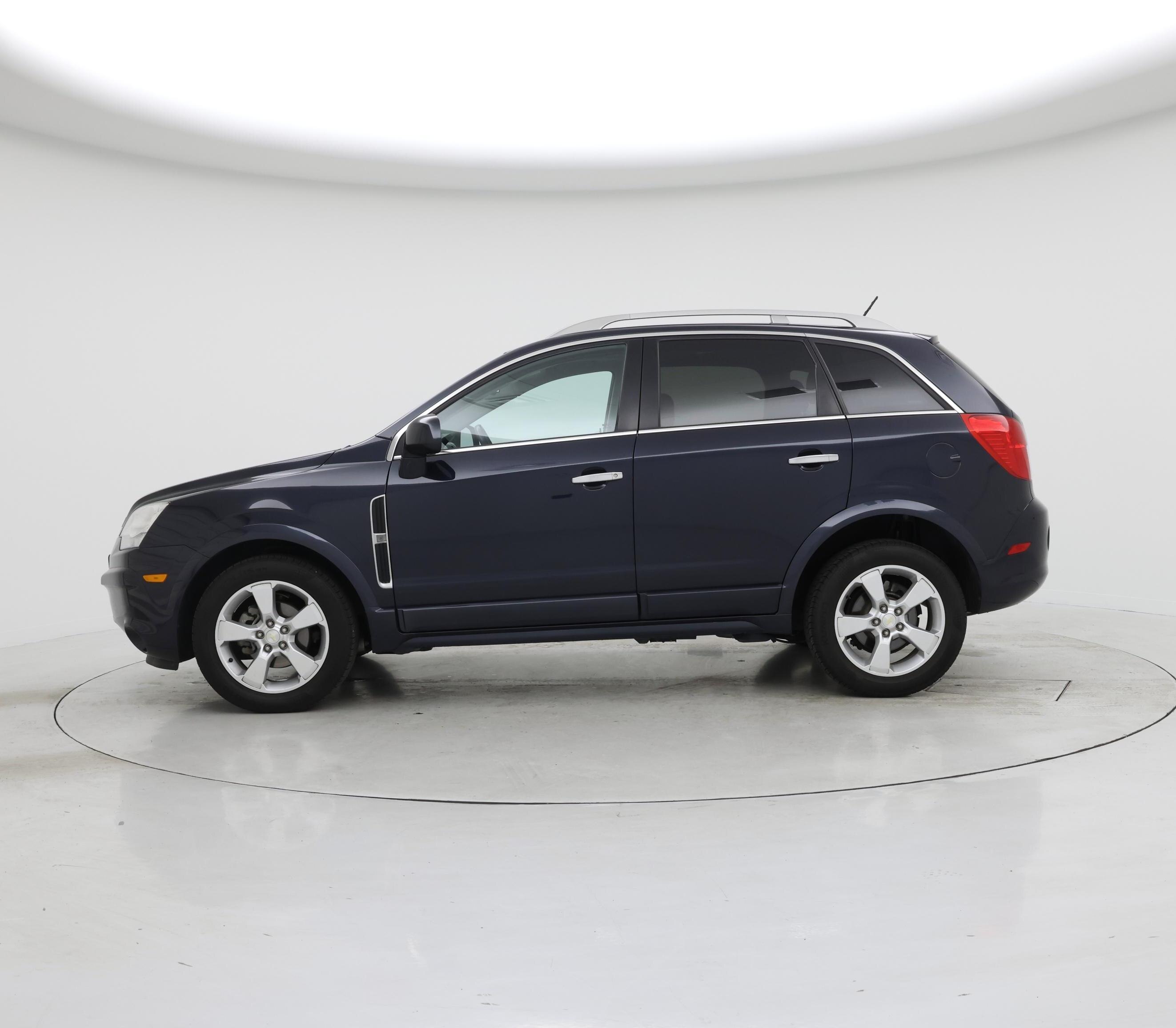 Thumbnail: 2014 Chevrolet Captiva Sport - 3
