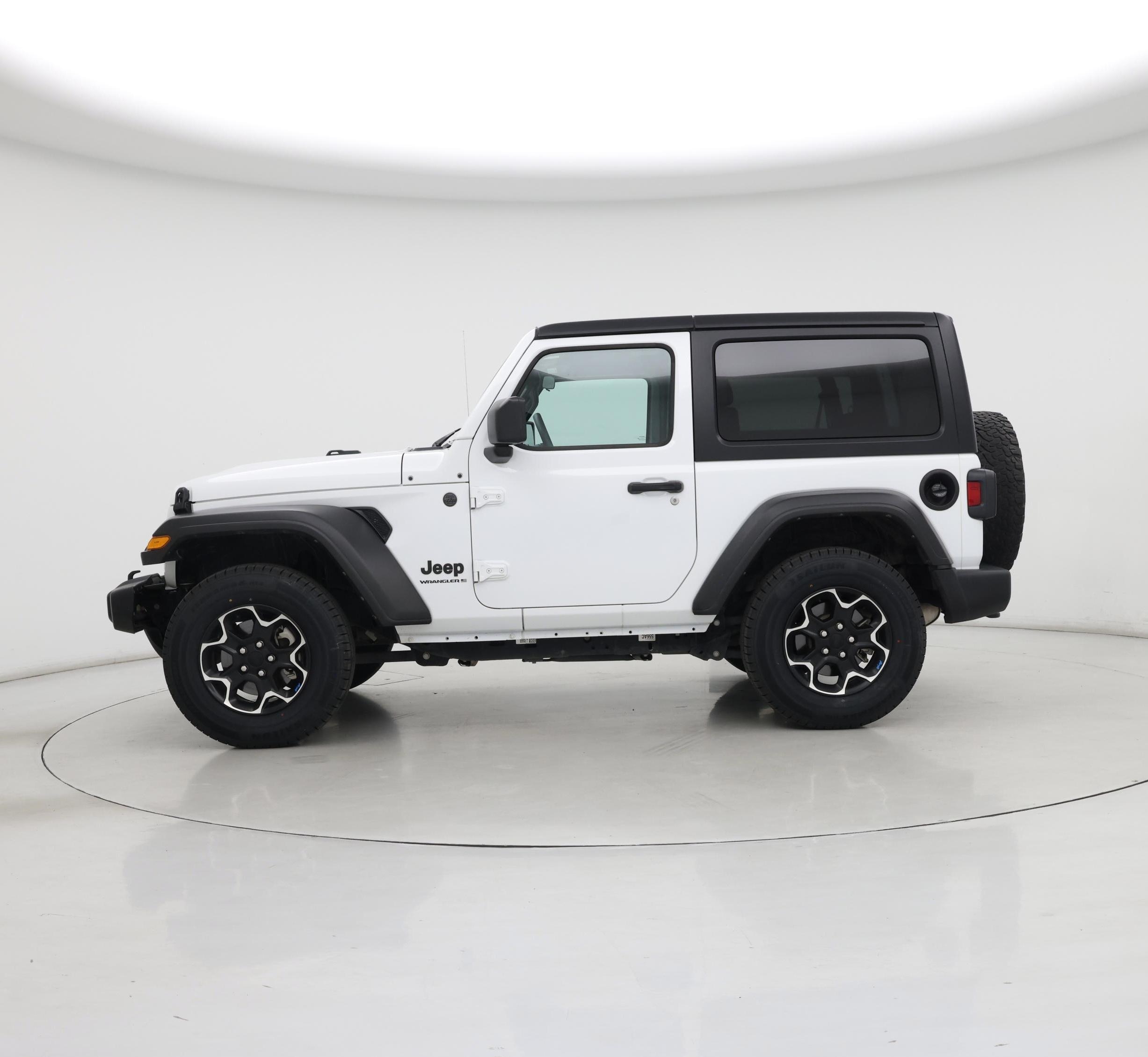 Thumbnail: 2023 Jeep Wrangler - 3