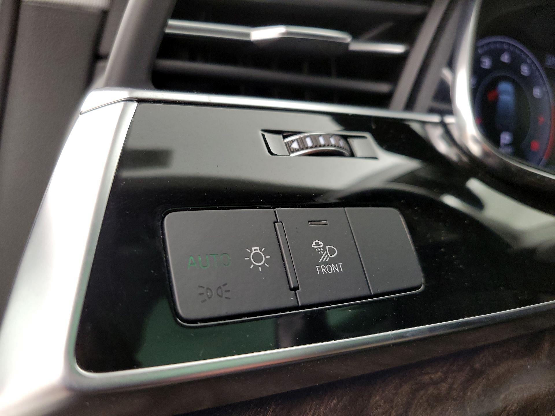 Thumbnail: 2020 Audi Q7 - 13