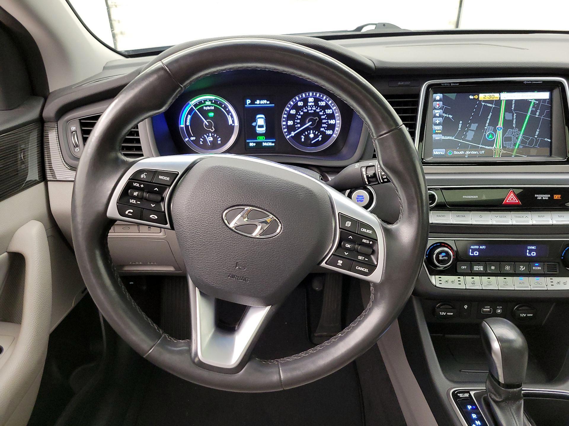 Thumbnail: 2018 Hyundai Sonata - 10