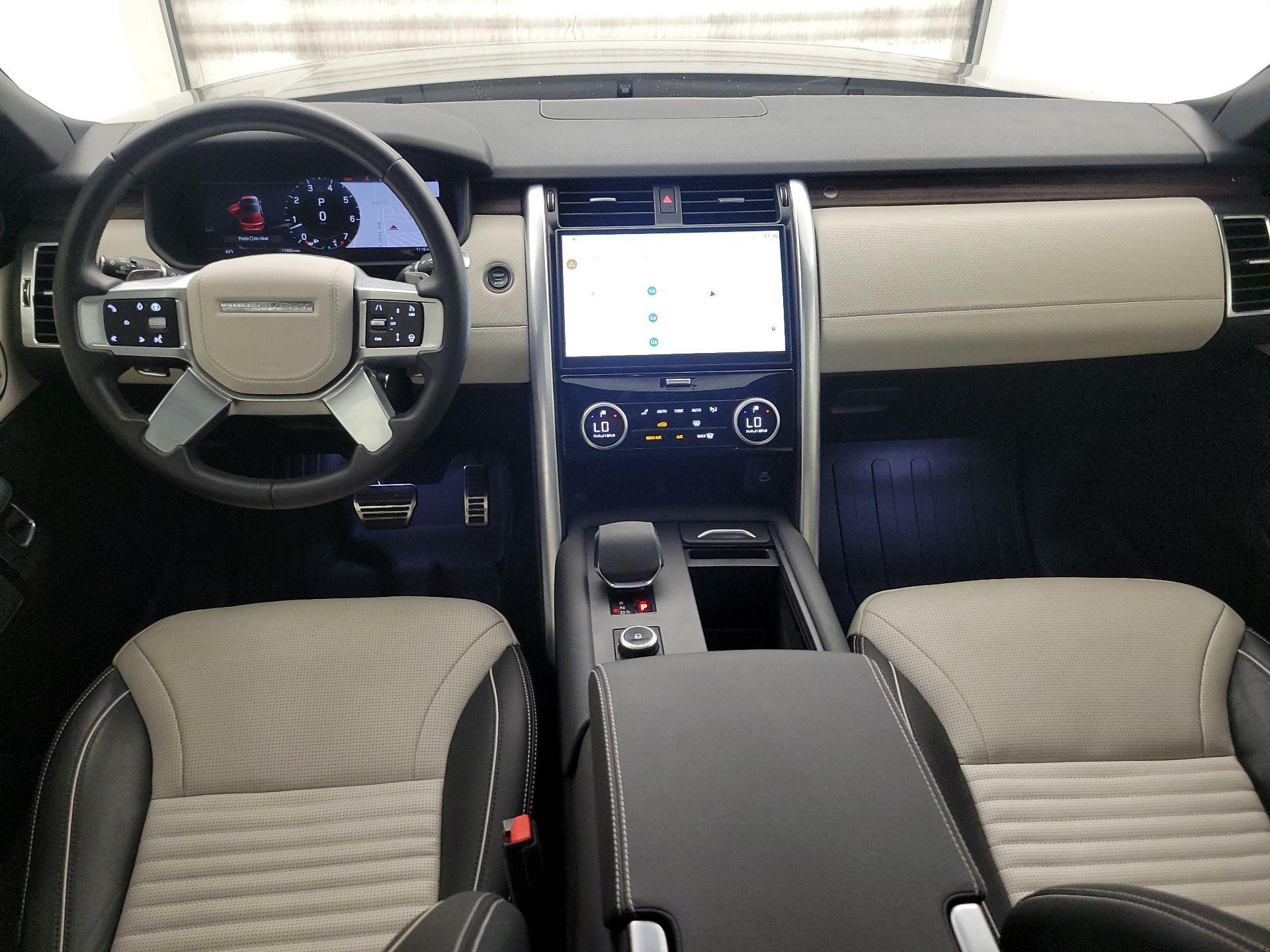 Thumbnail: 2024 Land Rover Discovery - 9