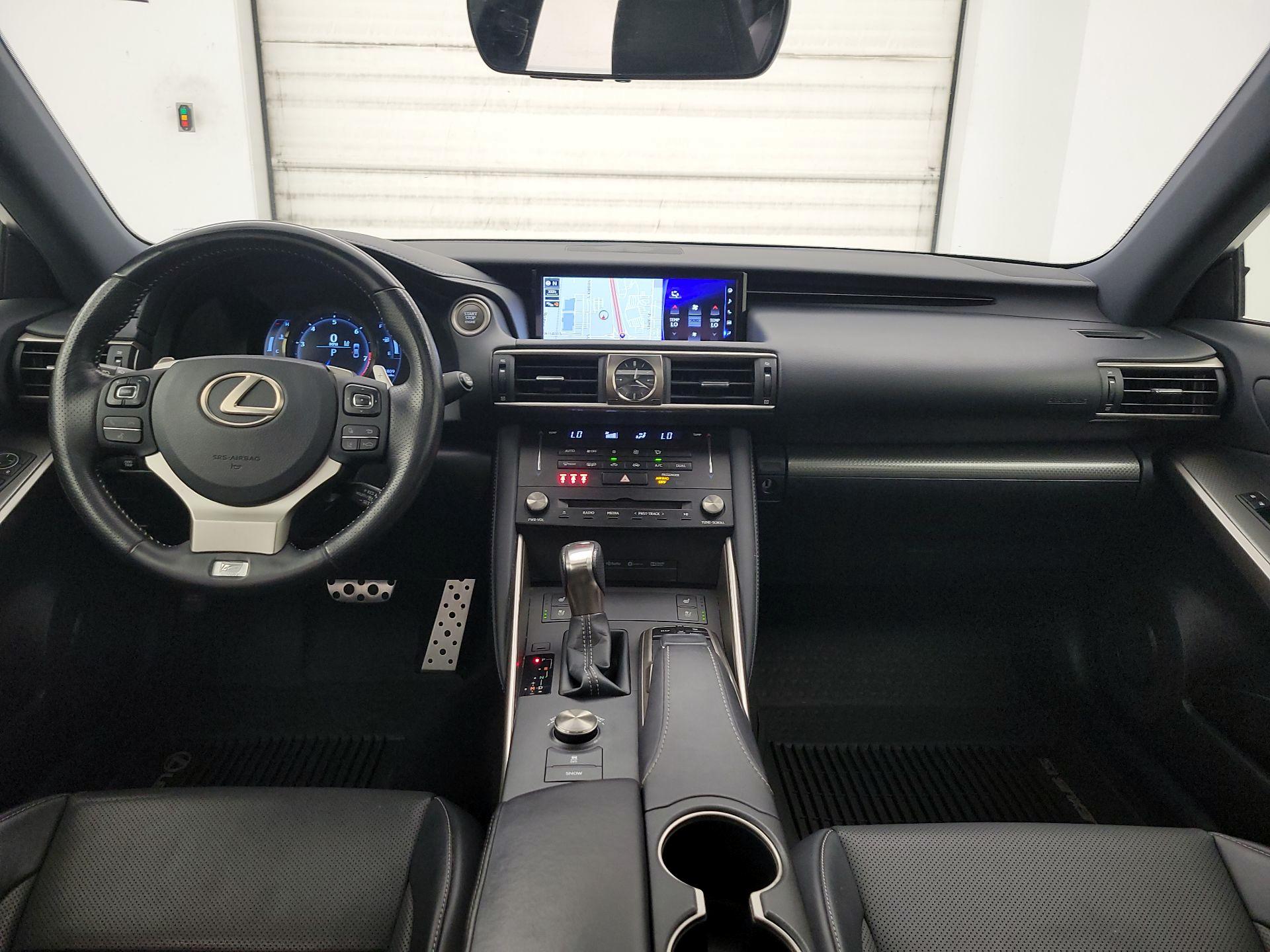 Thumbnail: 2018 Lexus IS - 9