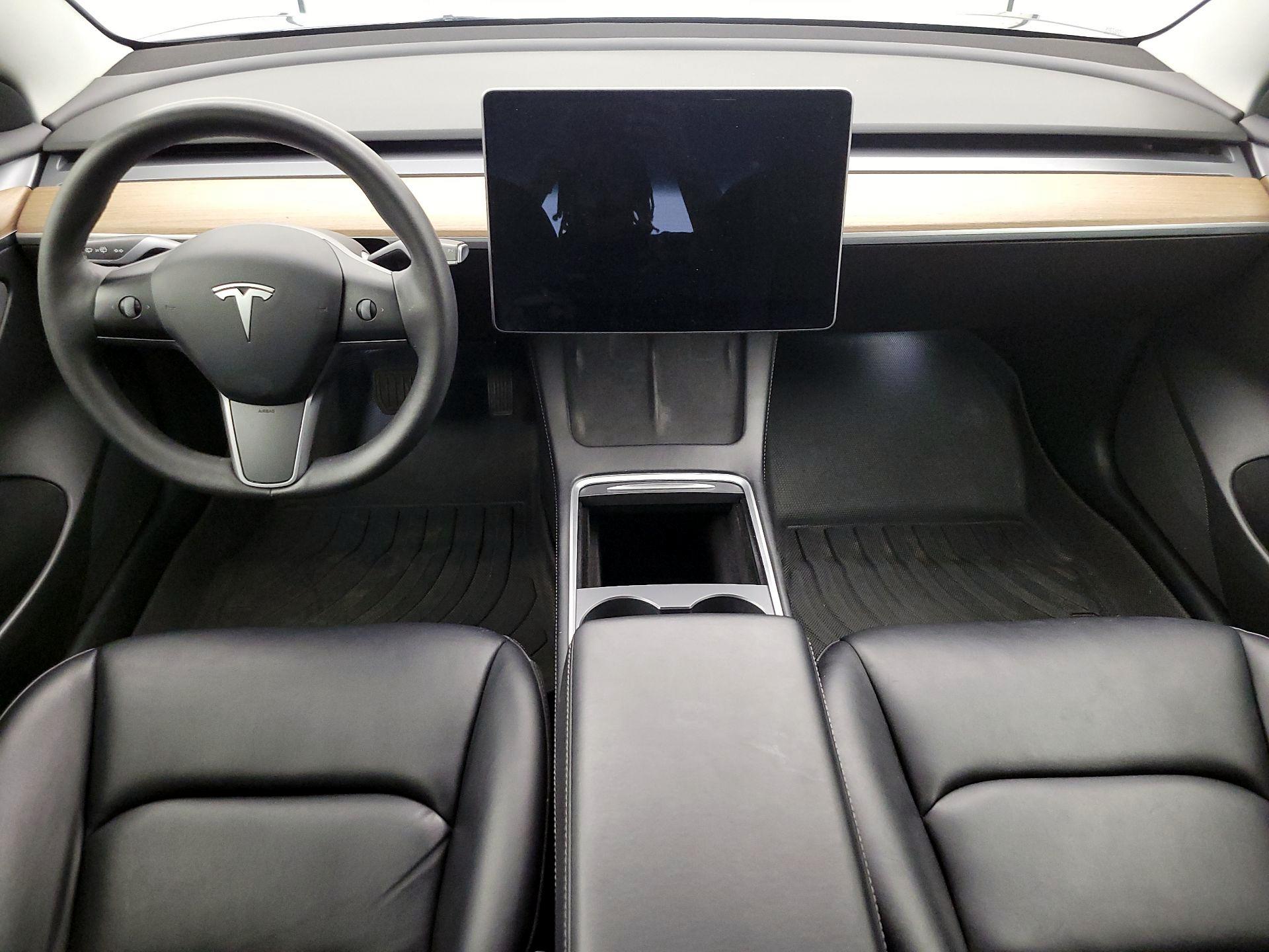 Thumbnail: 2022 Tesla Model 3 - 9
