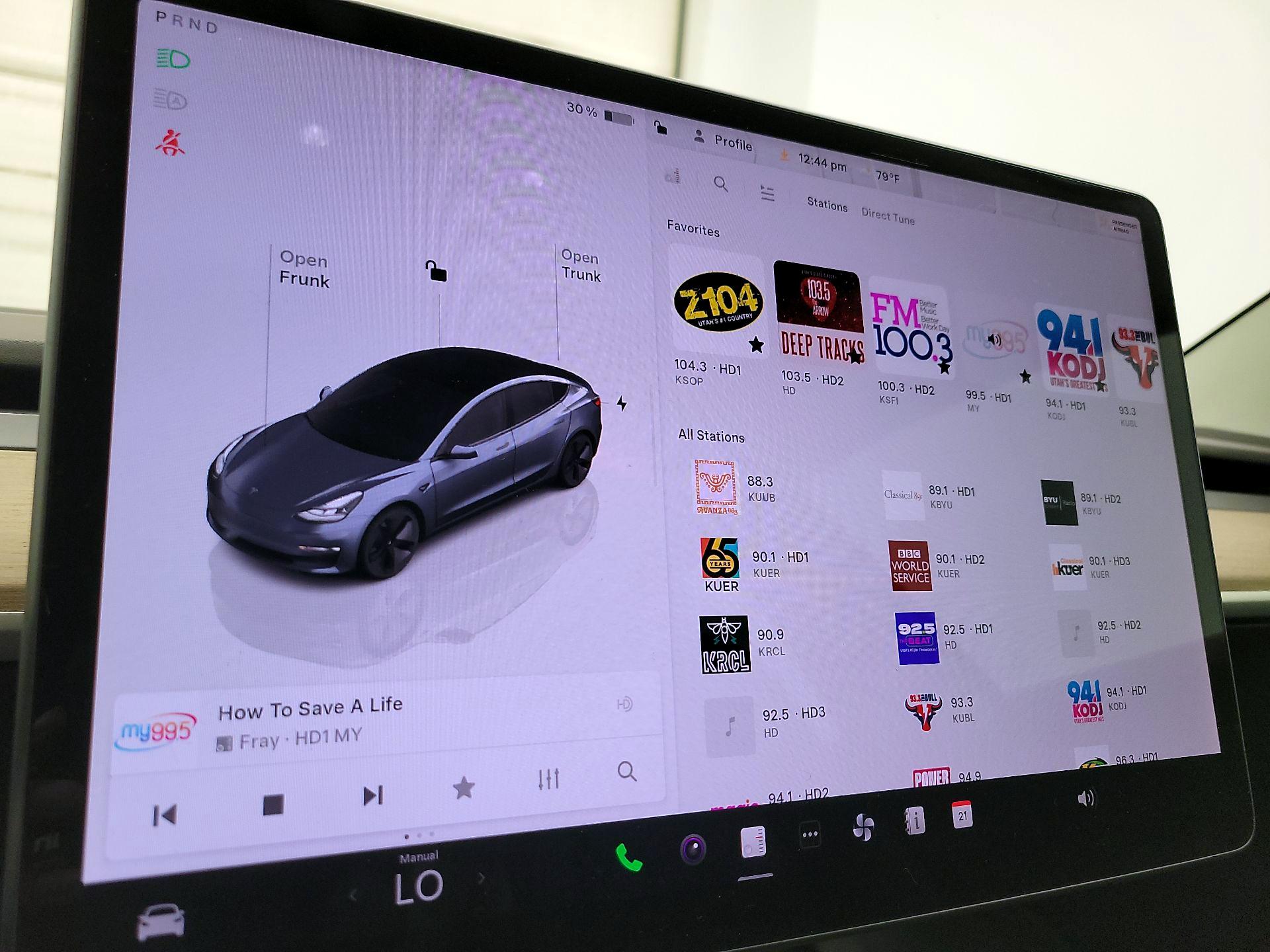 Thumbnail: 2022 Tesla Model 3 - 16