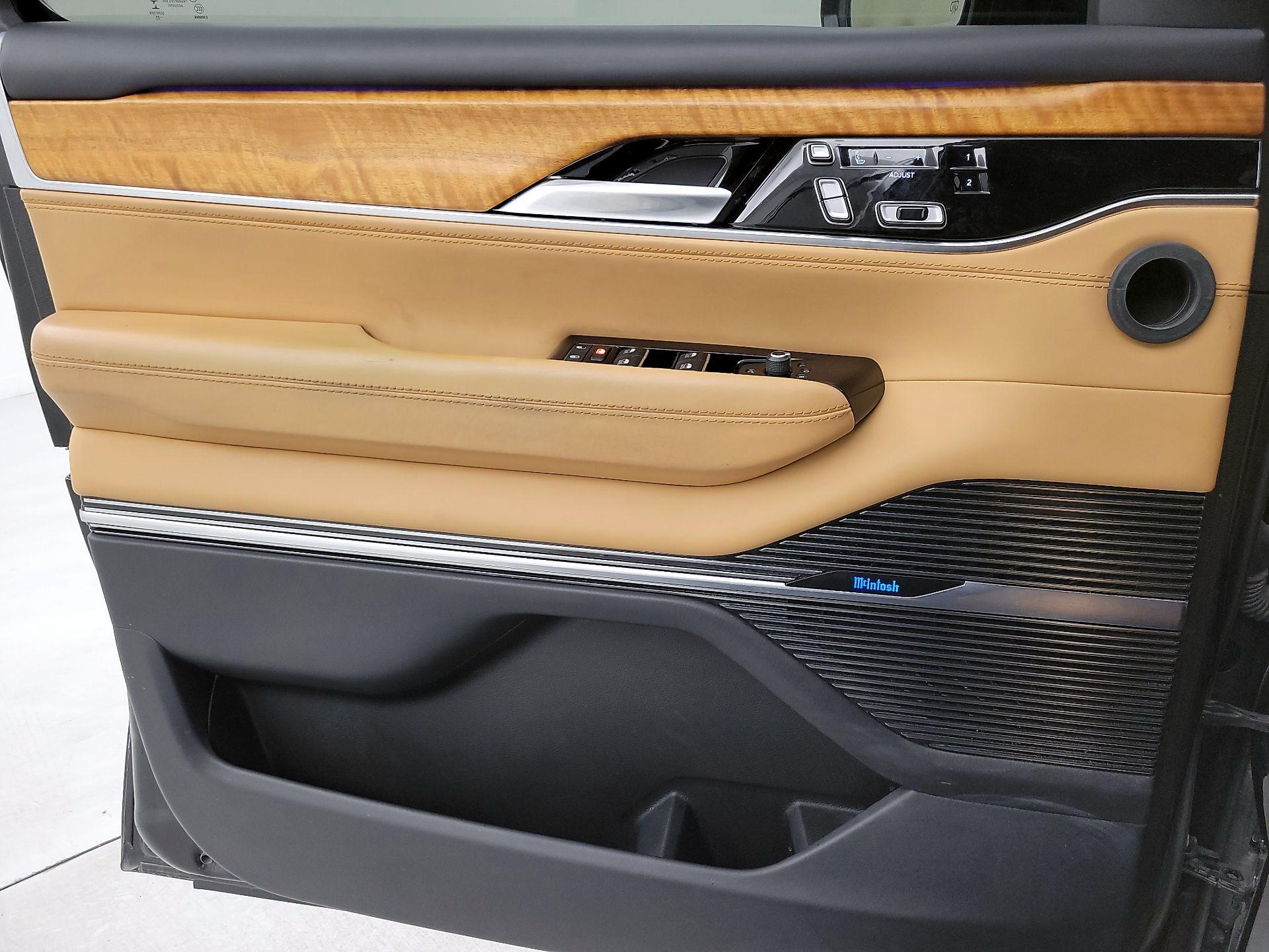 Thumbnail: 2022 Jeep Grand Wagoneer - 12
