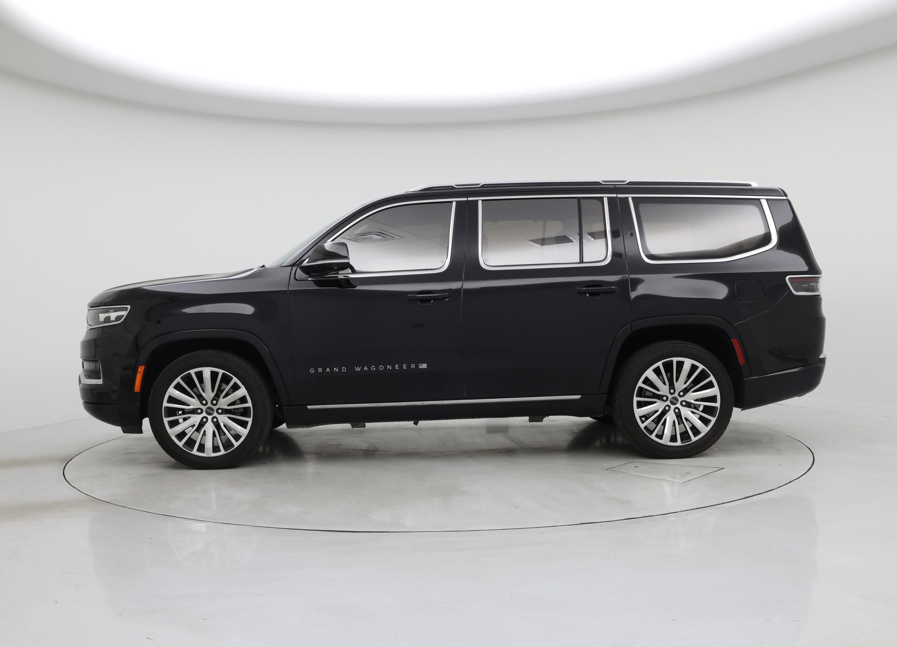 Thumbnail: 2022 Jeep Grand Wagoneer - 3