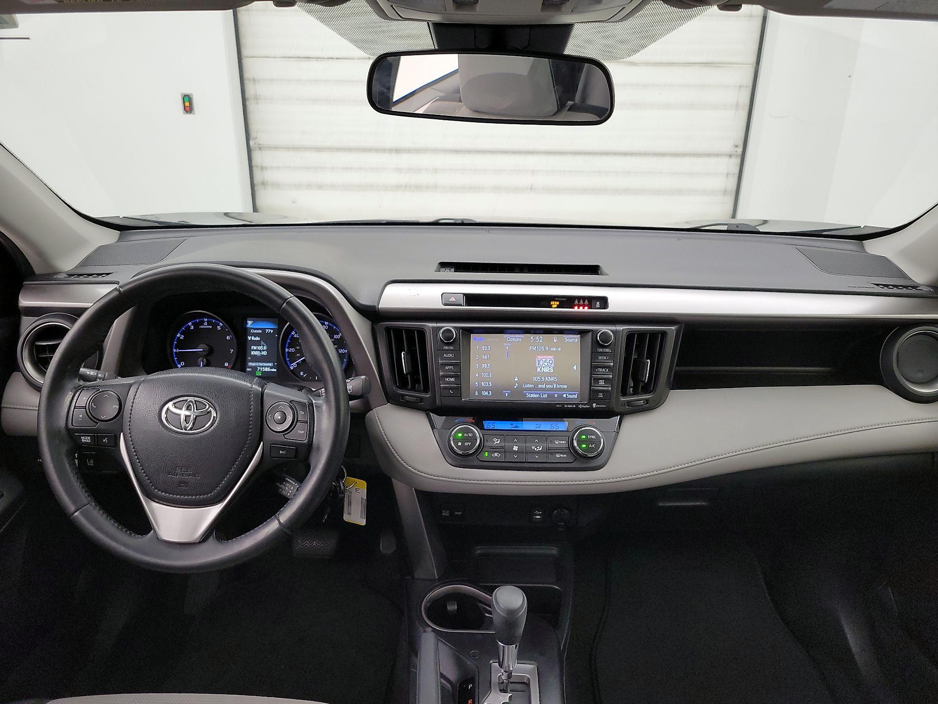 Thumbnail: 2017 Toyota RAV4 - 9