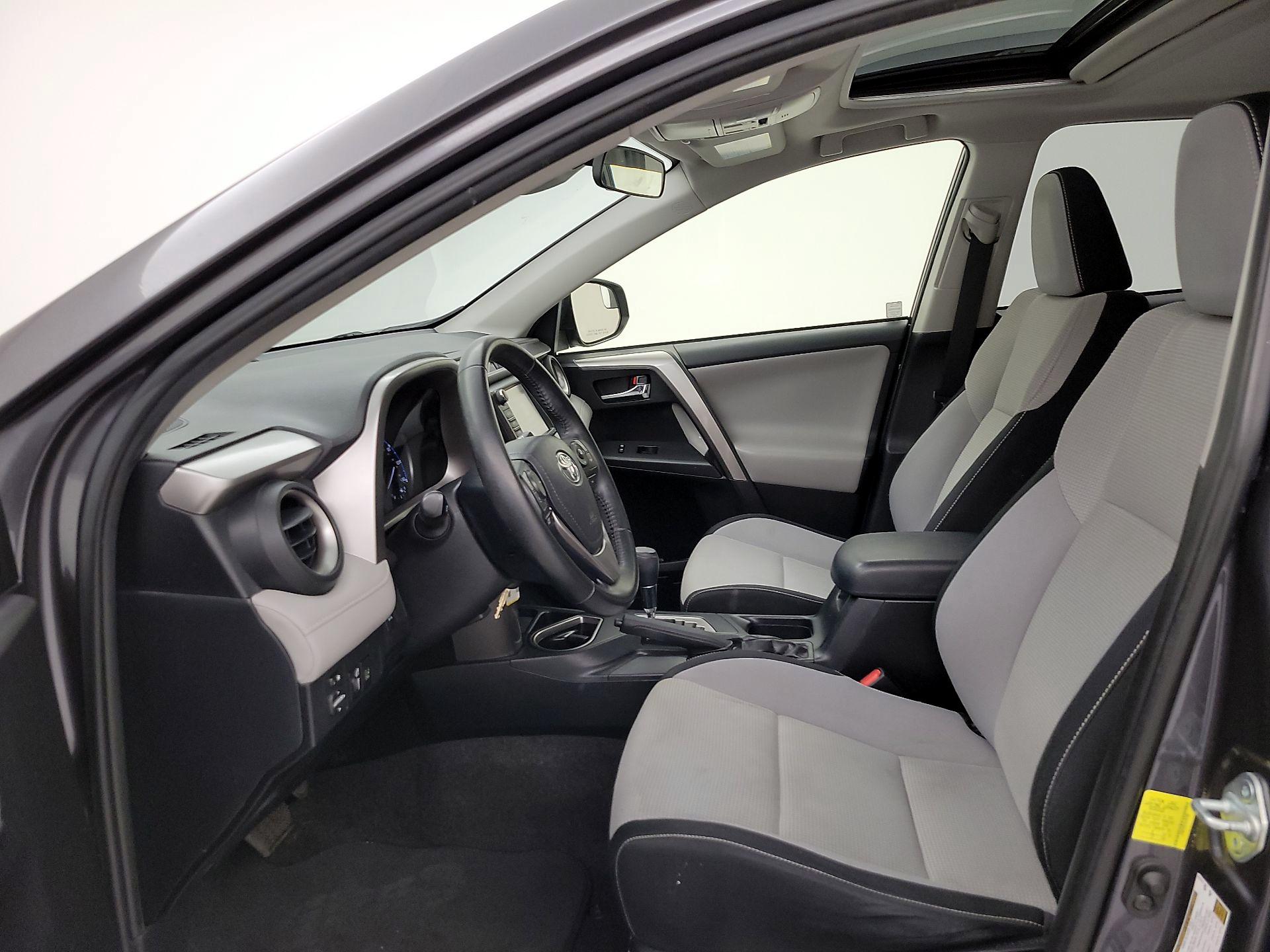 Thumbnail: 2017 Toyota RAV4 - 11