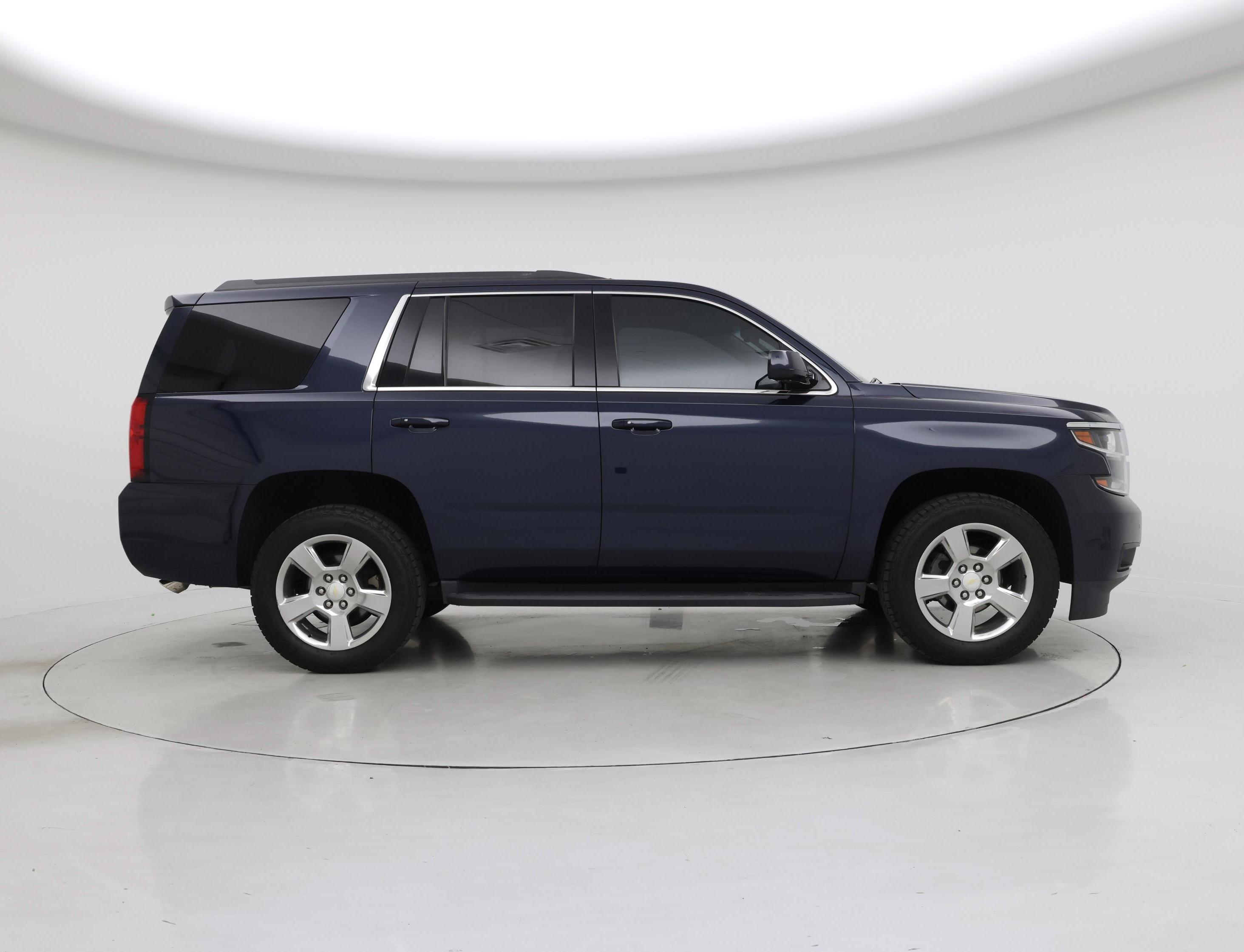 Thumbnail: 2017 Chevrolet Tahoe - 7