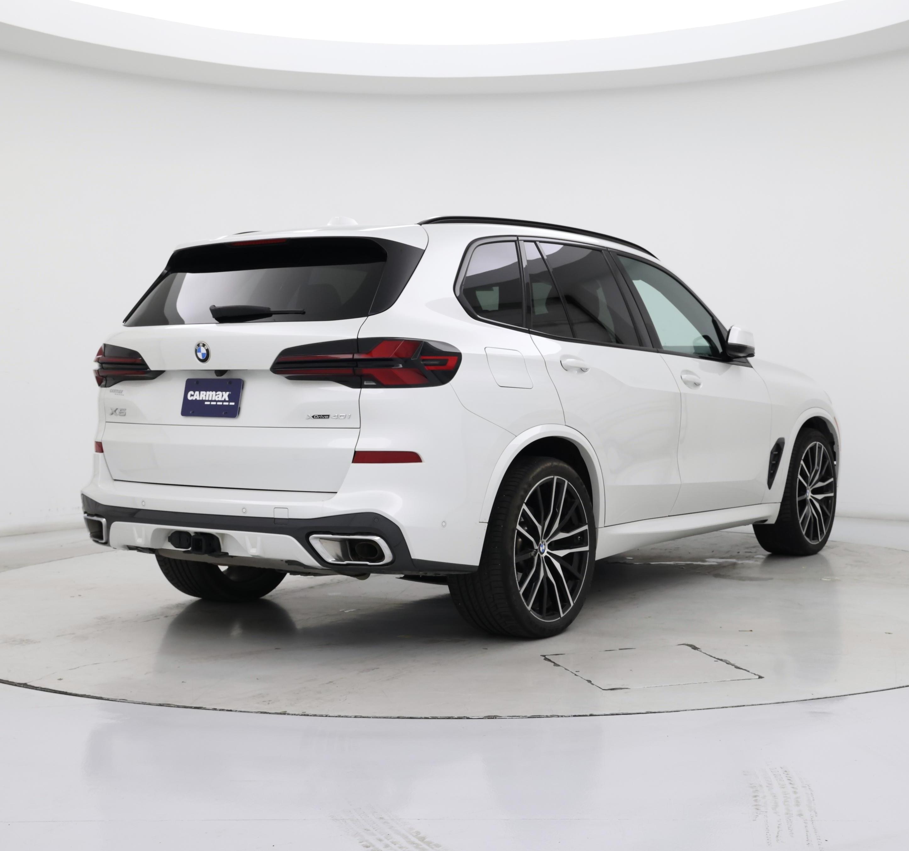 Thumbnail: 2024 BMW X5 - 8