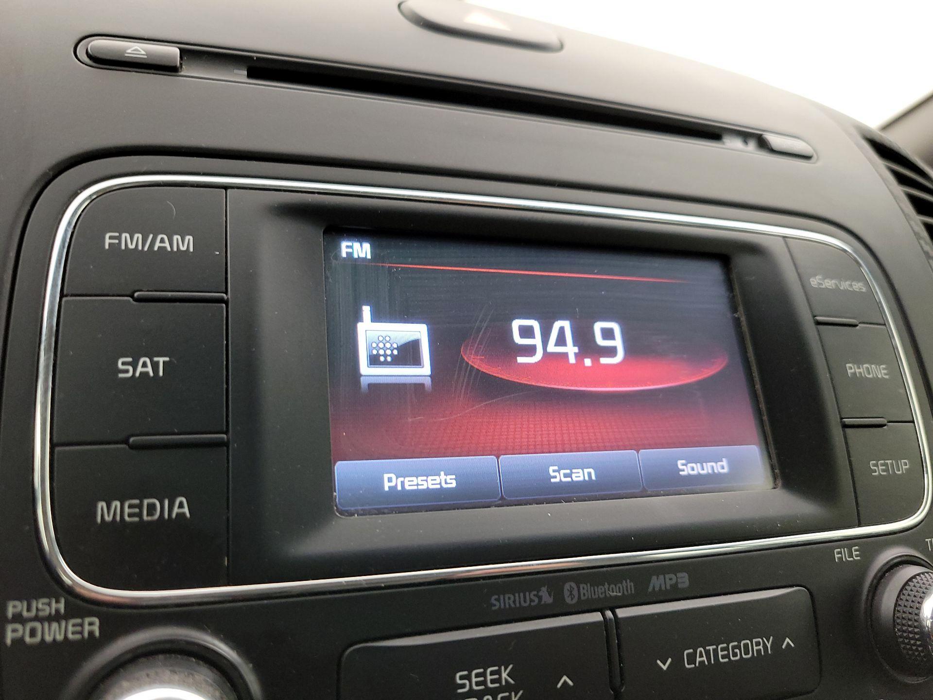 Thumbnail: 2015 Kia Forte - 15