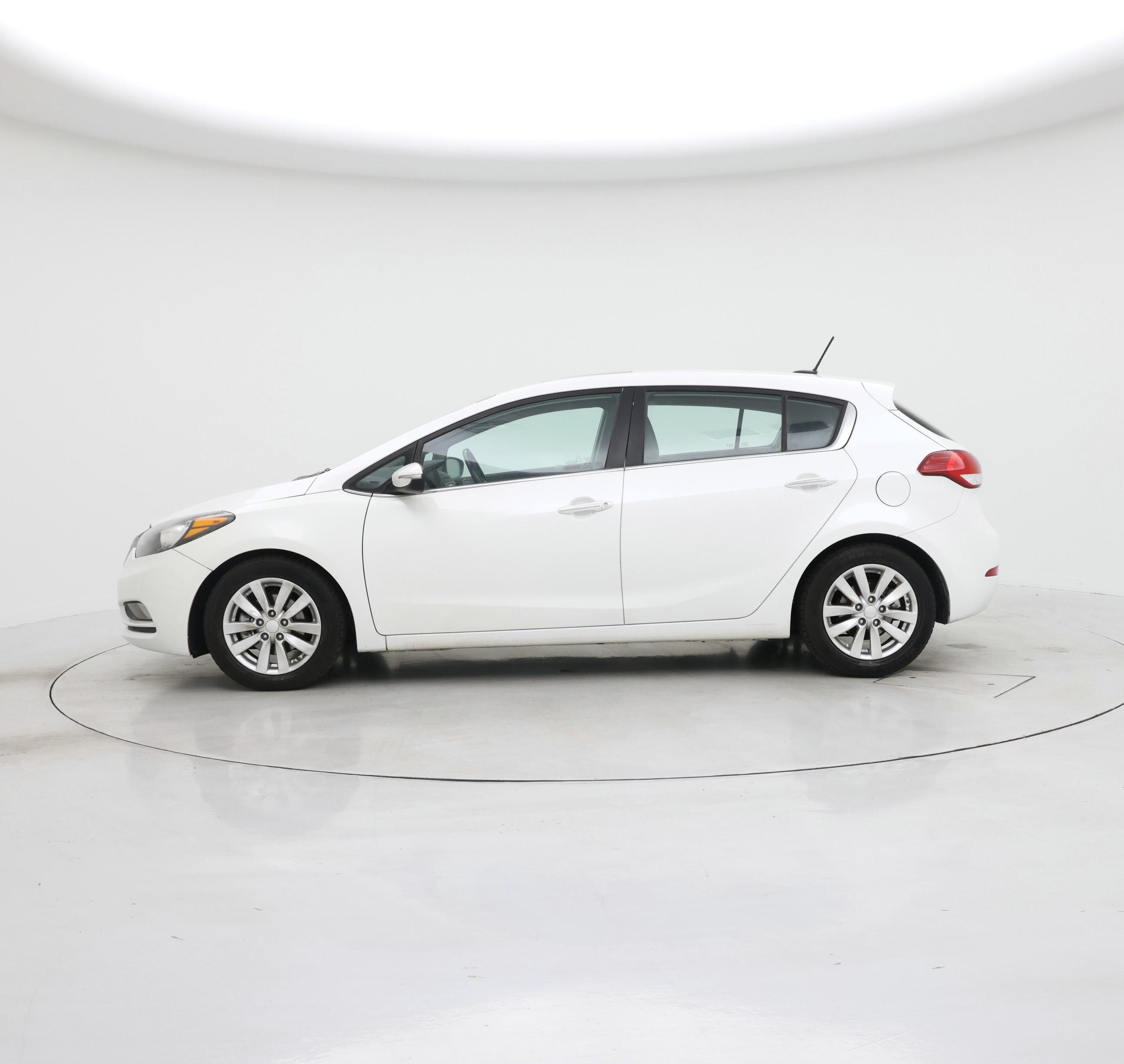 Thumbnail: 2015 Kia Forte - 3