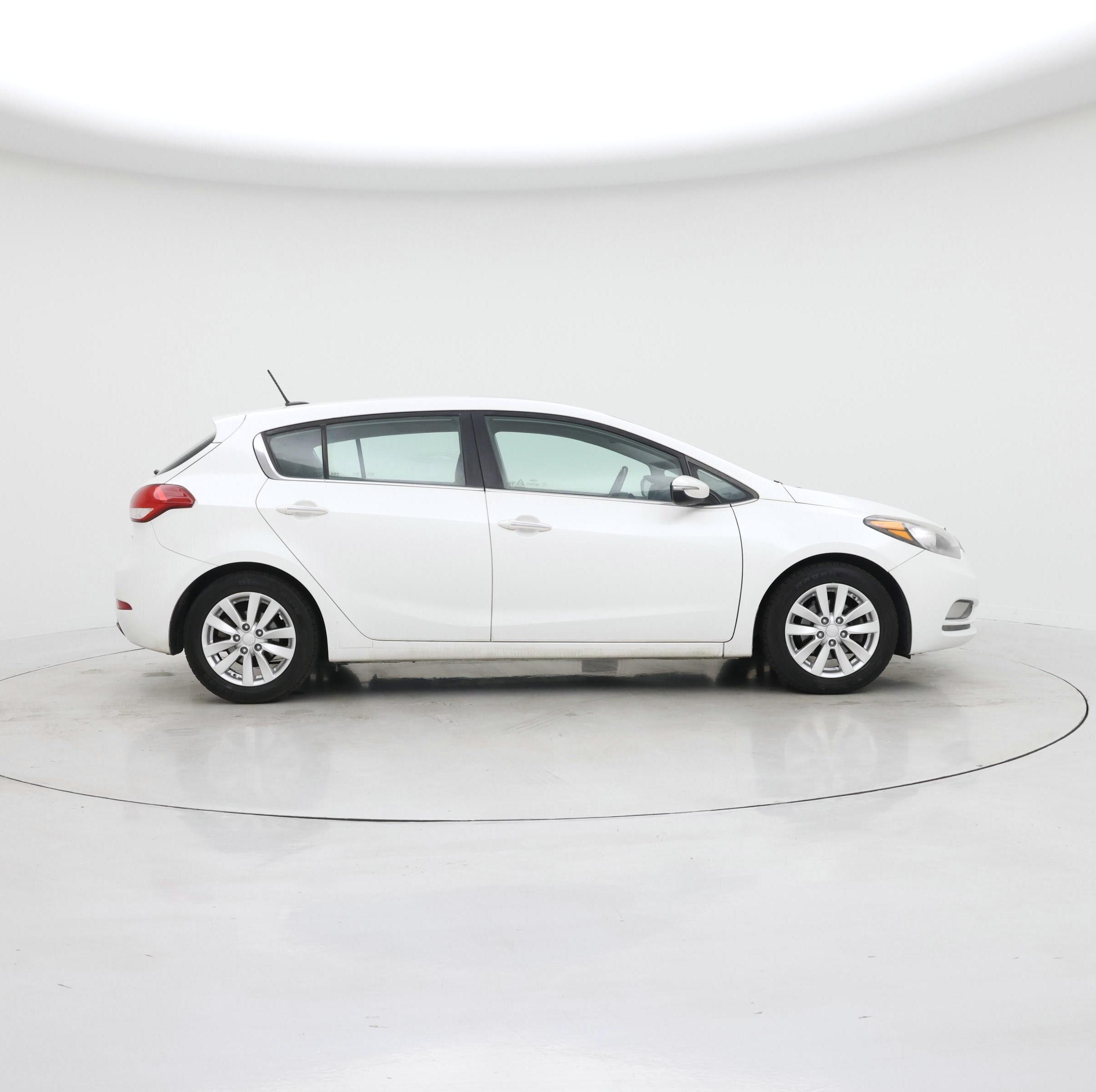 Thumbnail: 2015 Kia Forte - 7