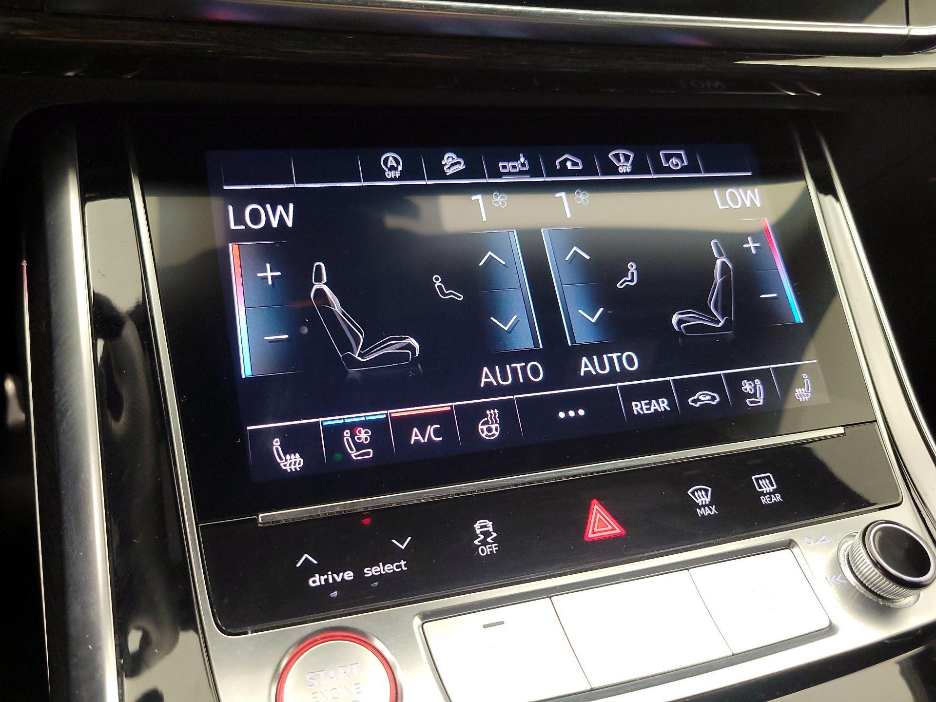 Thumbnail: 2020 Audi SQ7 - 17