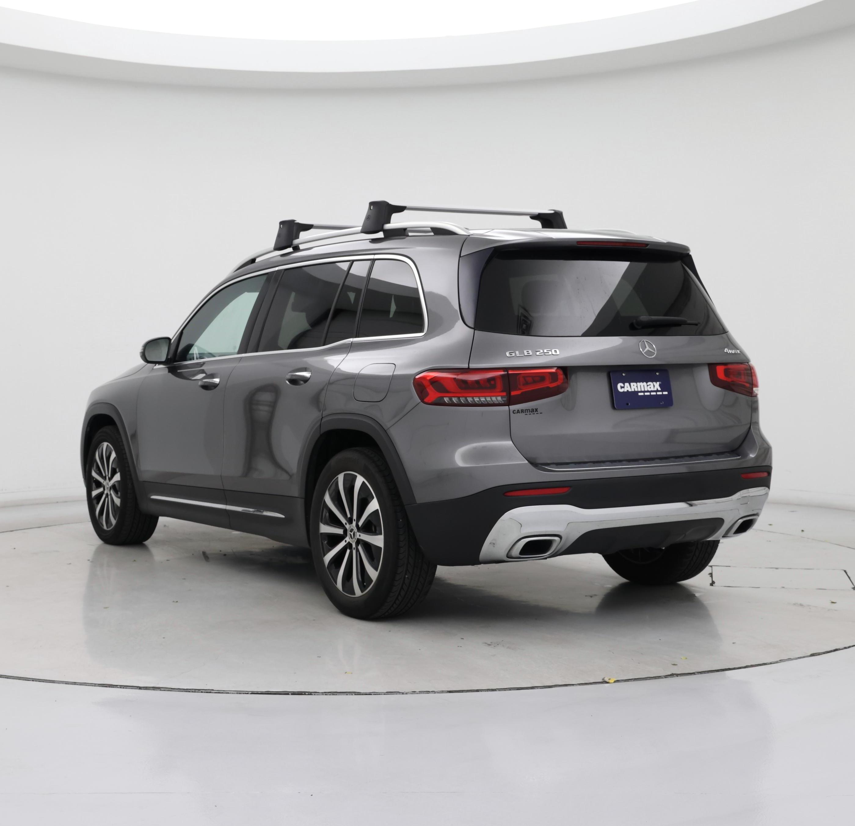 Thumbnail: 2021 Mercedes-Benz GLB - 2