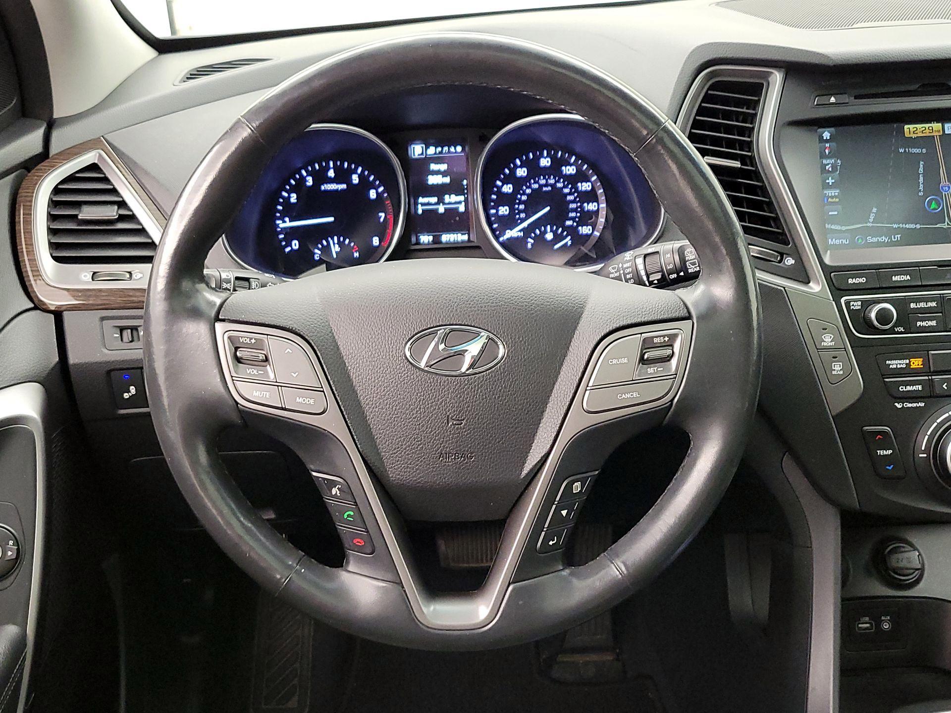 Thumbnail: 2017 Hyundai Santa Fe - 10