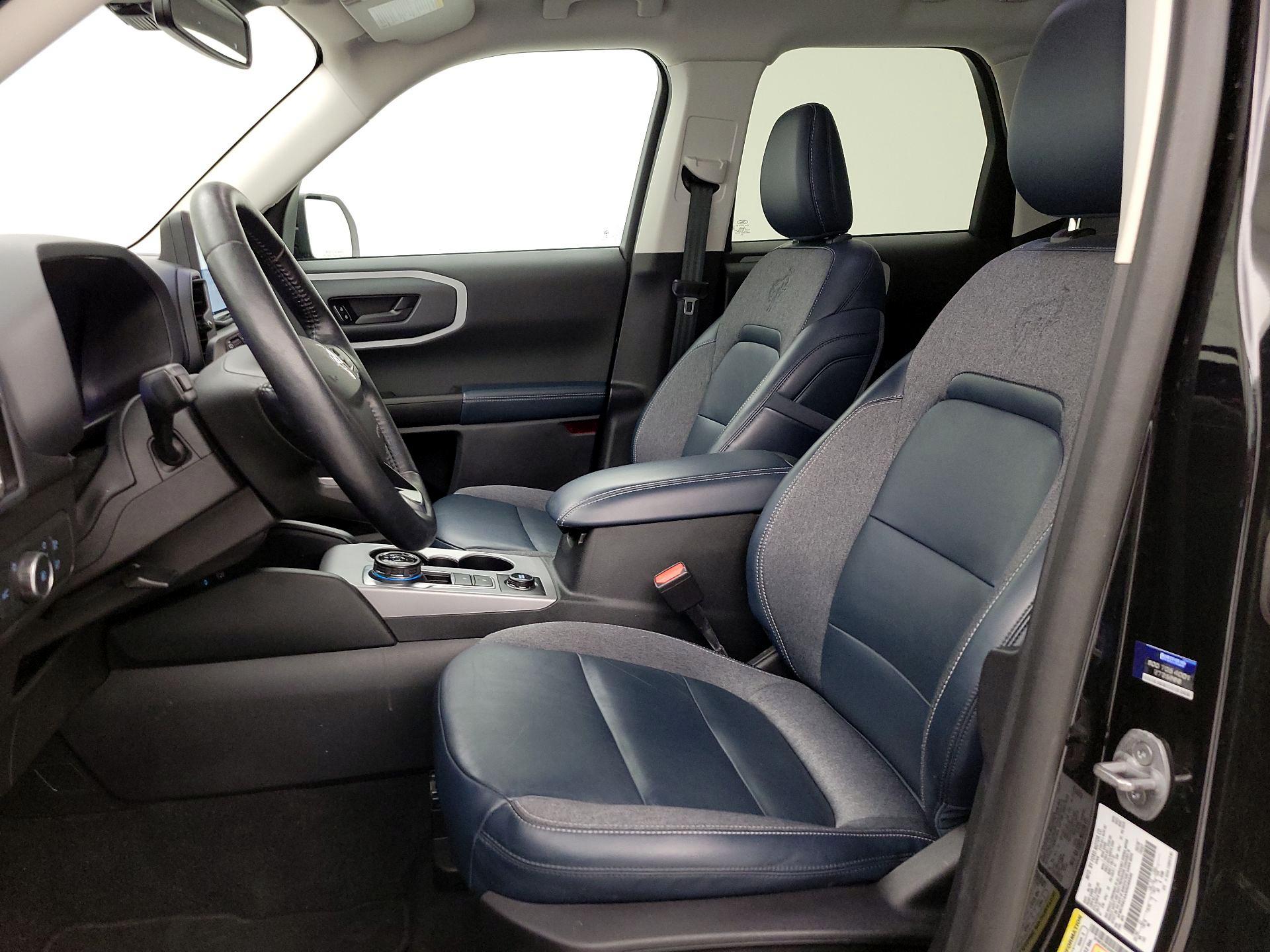 Thumbnail: 2022 Ford Bronco Sport - 11