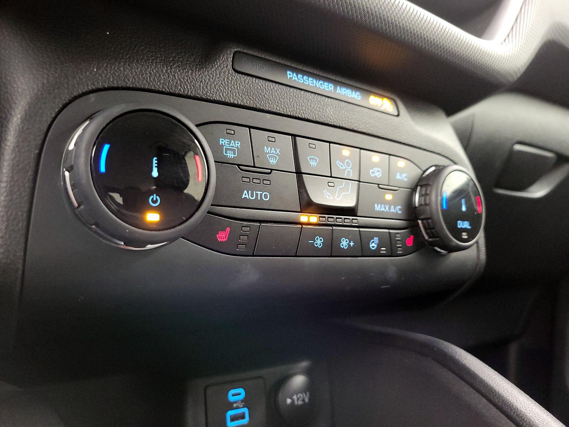 Thumbnail: 2022 Ford Bronco Sport - 16