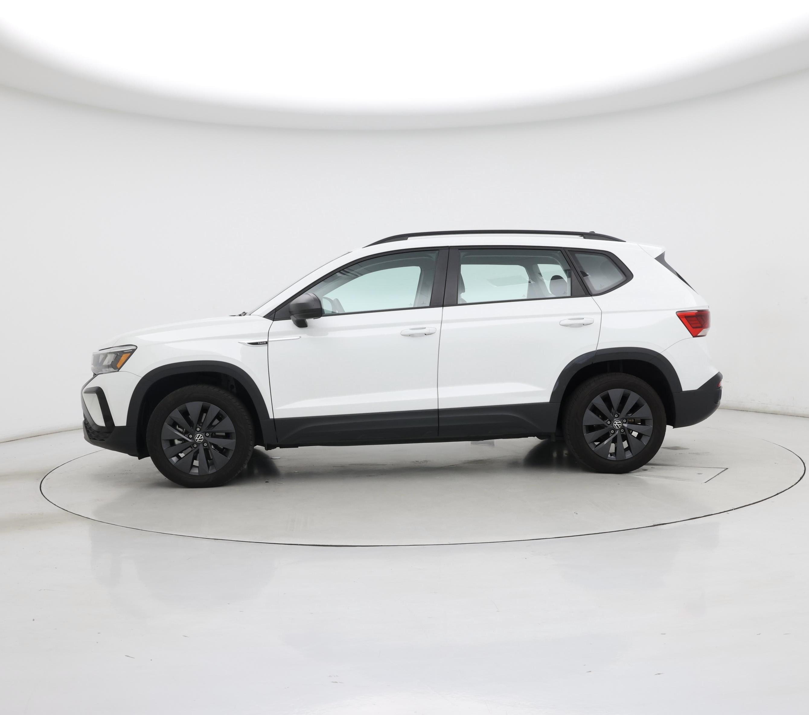 Thumbnail: 2023 Volkswagen Taos - 3