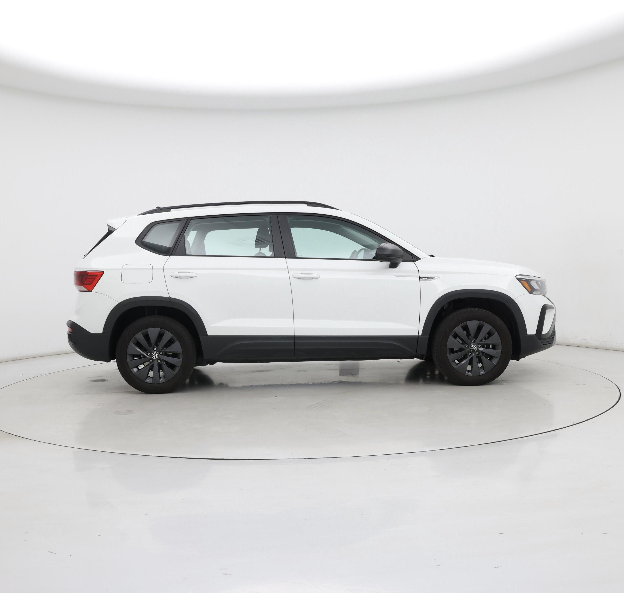 Thumbnail: 2023 Volkswagen Taos - 7