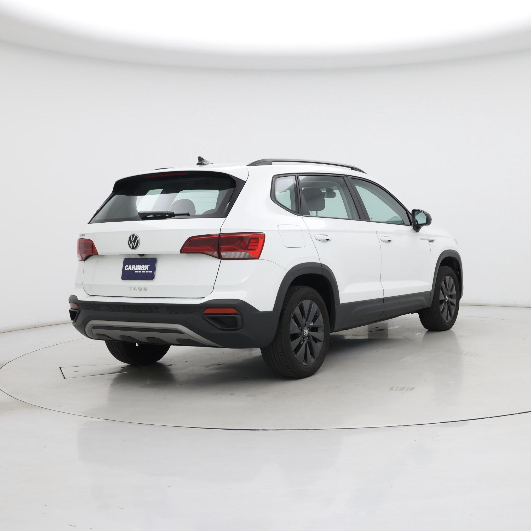 Thumbnail: 2023 Volkswagen Taos - 8