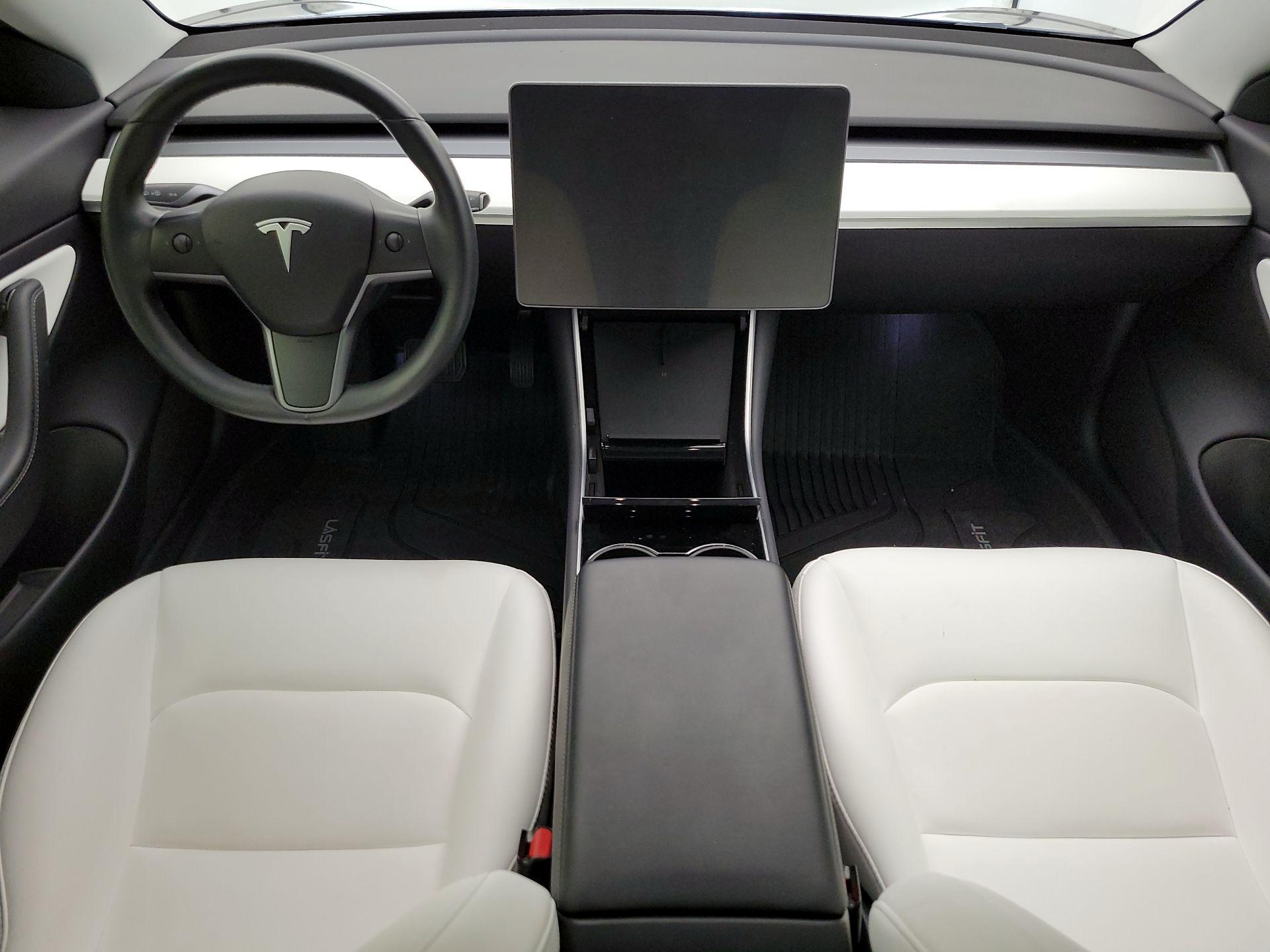 Thumbnail: 2019 Tesla Model 3 - 9