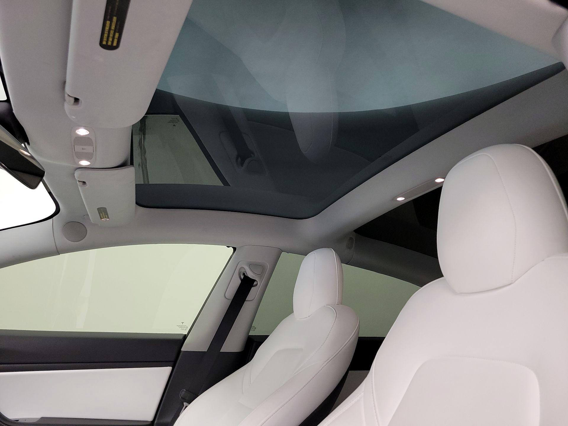 Thumbnail: 2019 Tesla Model 3 - 19