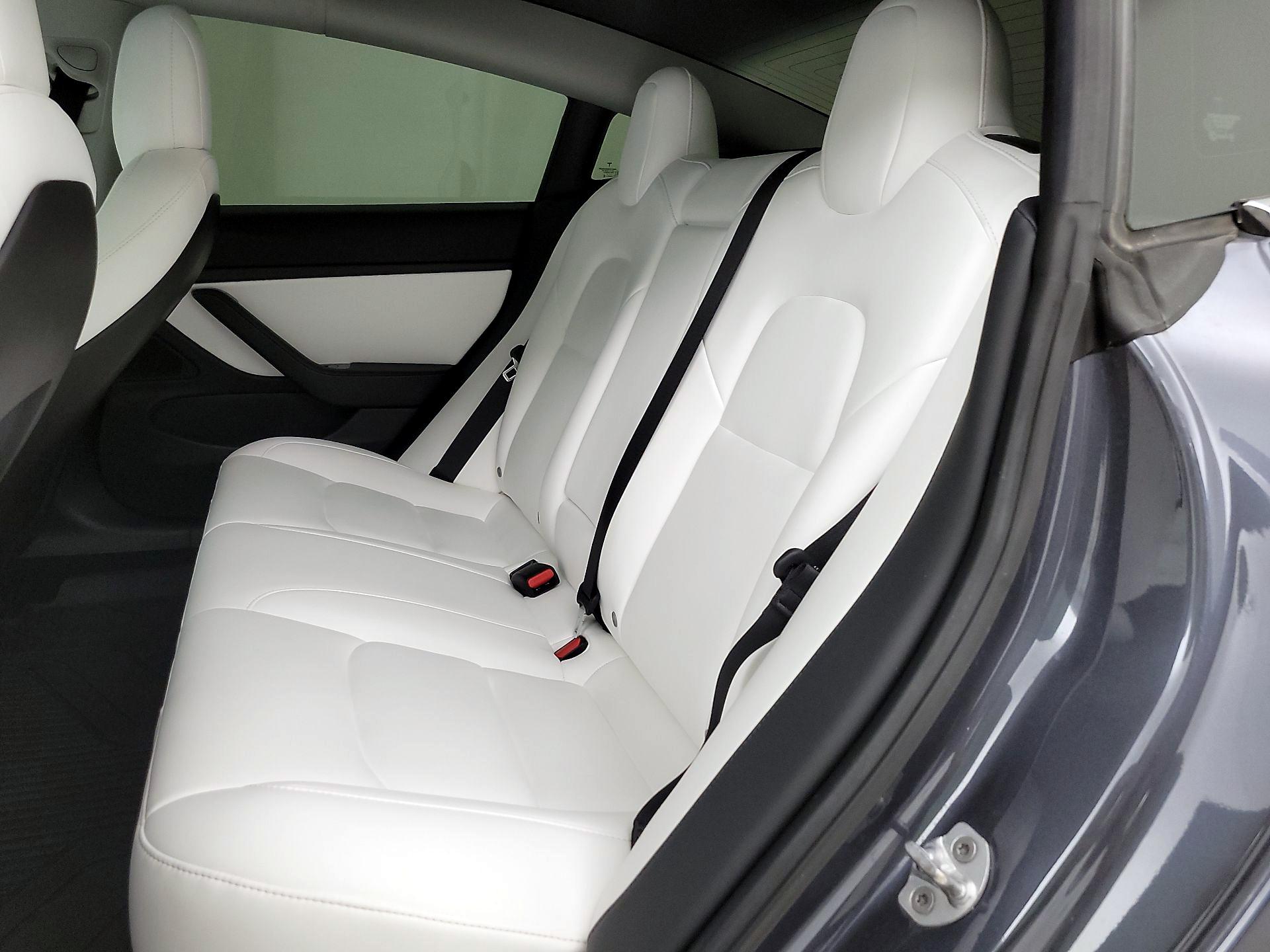 Thumbnail: 2019 Tesla Model 3 - 20