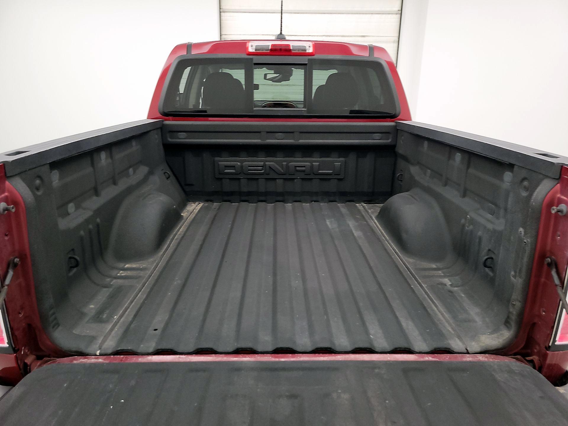 Thumbnail: 2018 GMC Canyon - 20