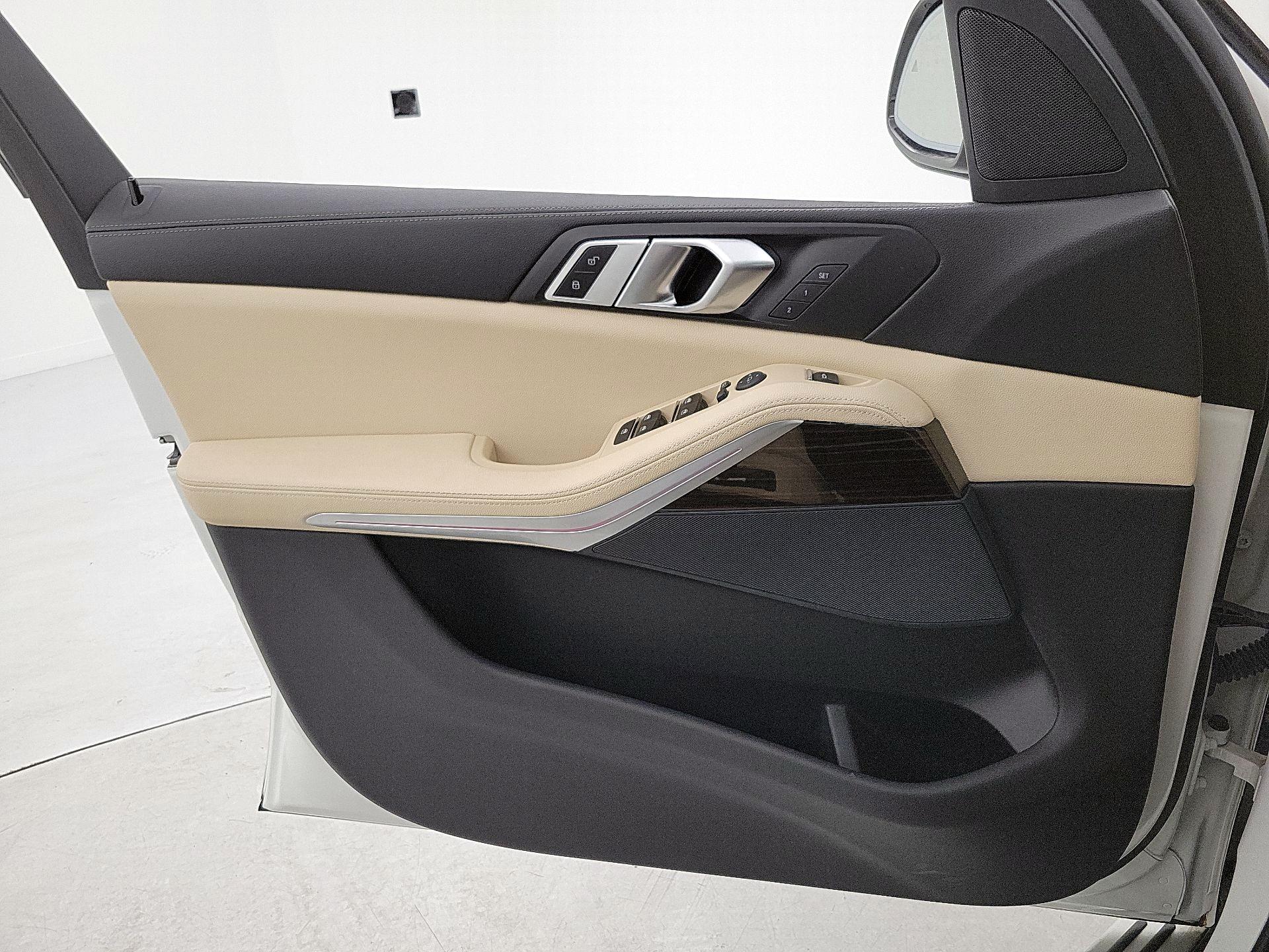 Thumbnail: 2020 BMW X5 - 12