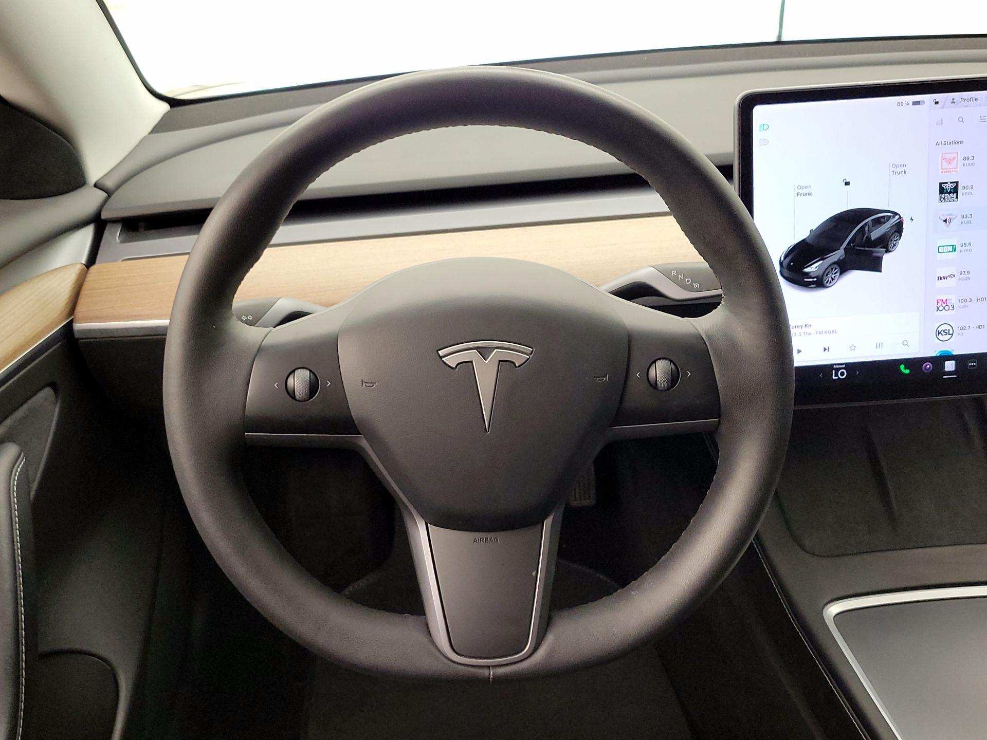 Thumbnail: 2021 Tesla Model 3 - 10