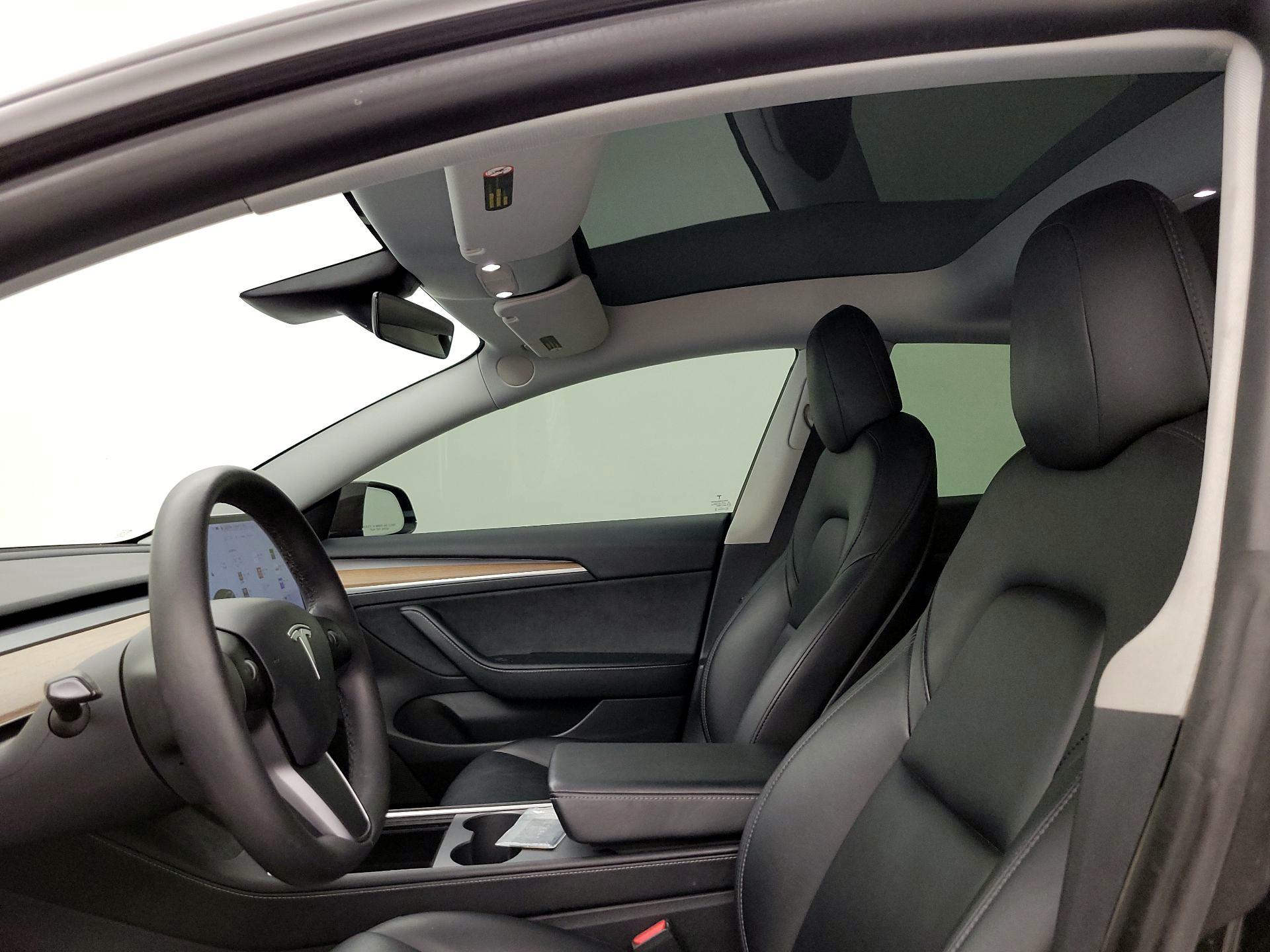 Thumbnail: 2021 Tesla Model 3 - 18