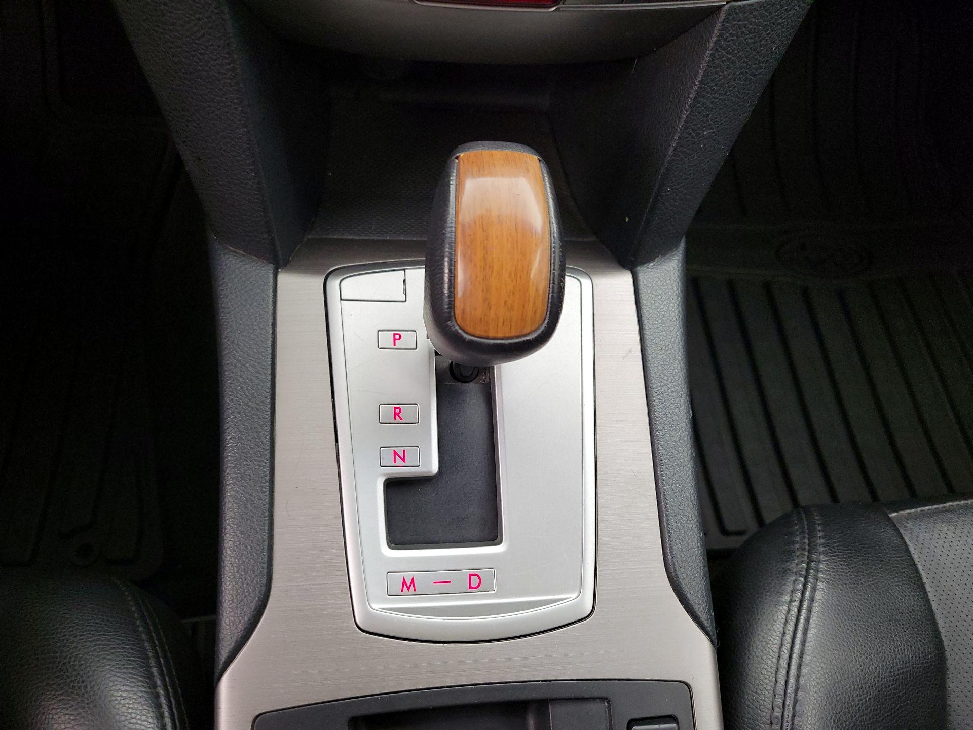 Thumbnail: 2014 Subaru Outback - 18