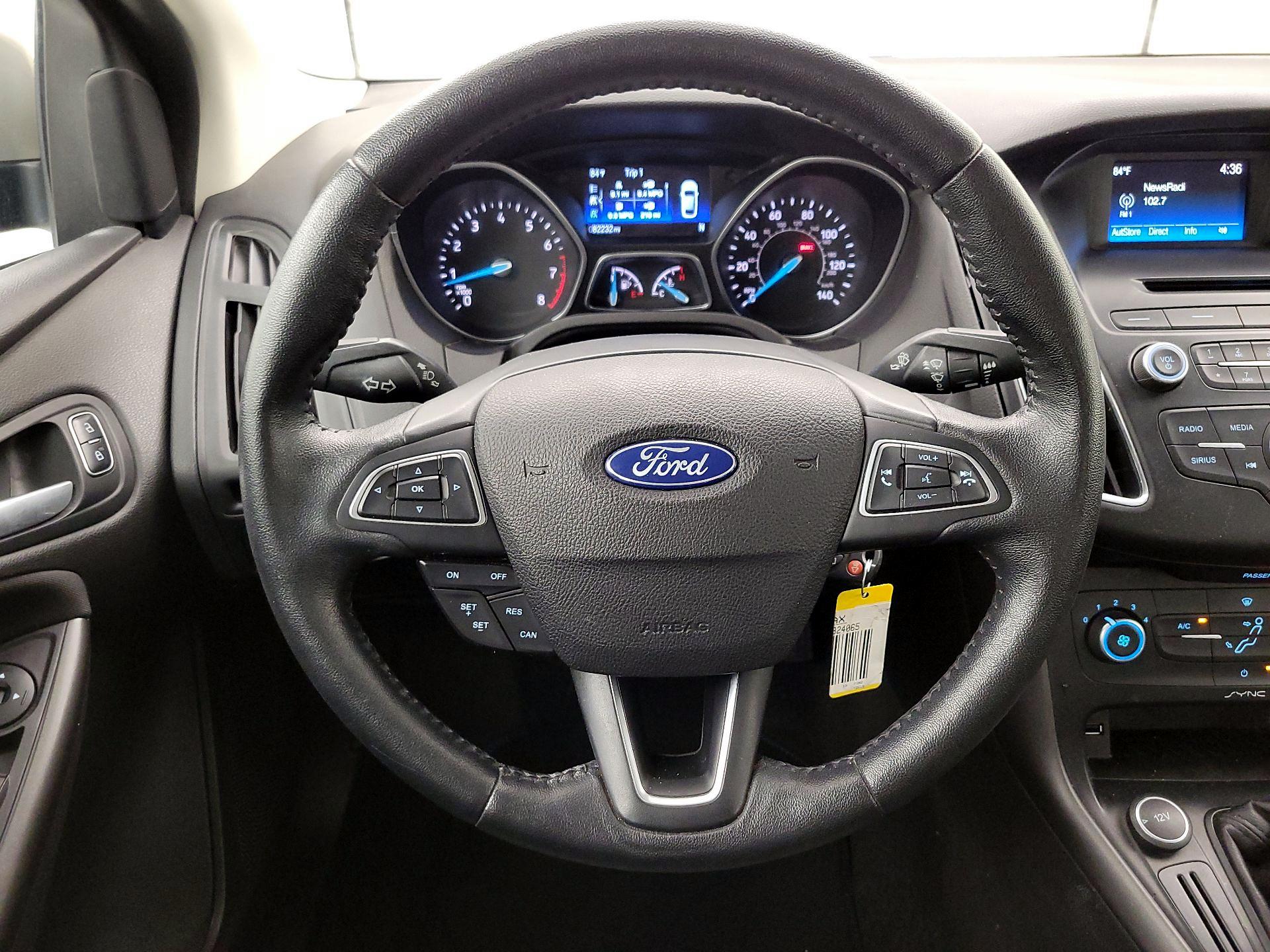 Thumbnail: 2015 Ford Focus - 10