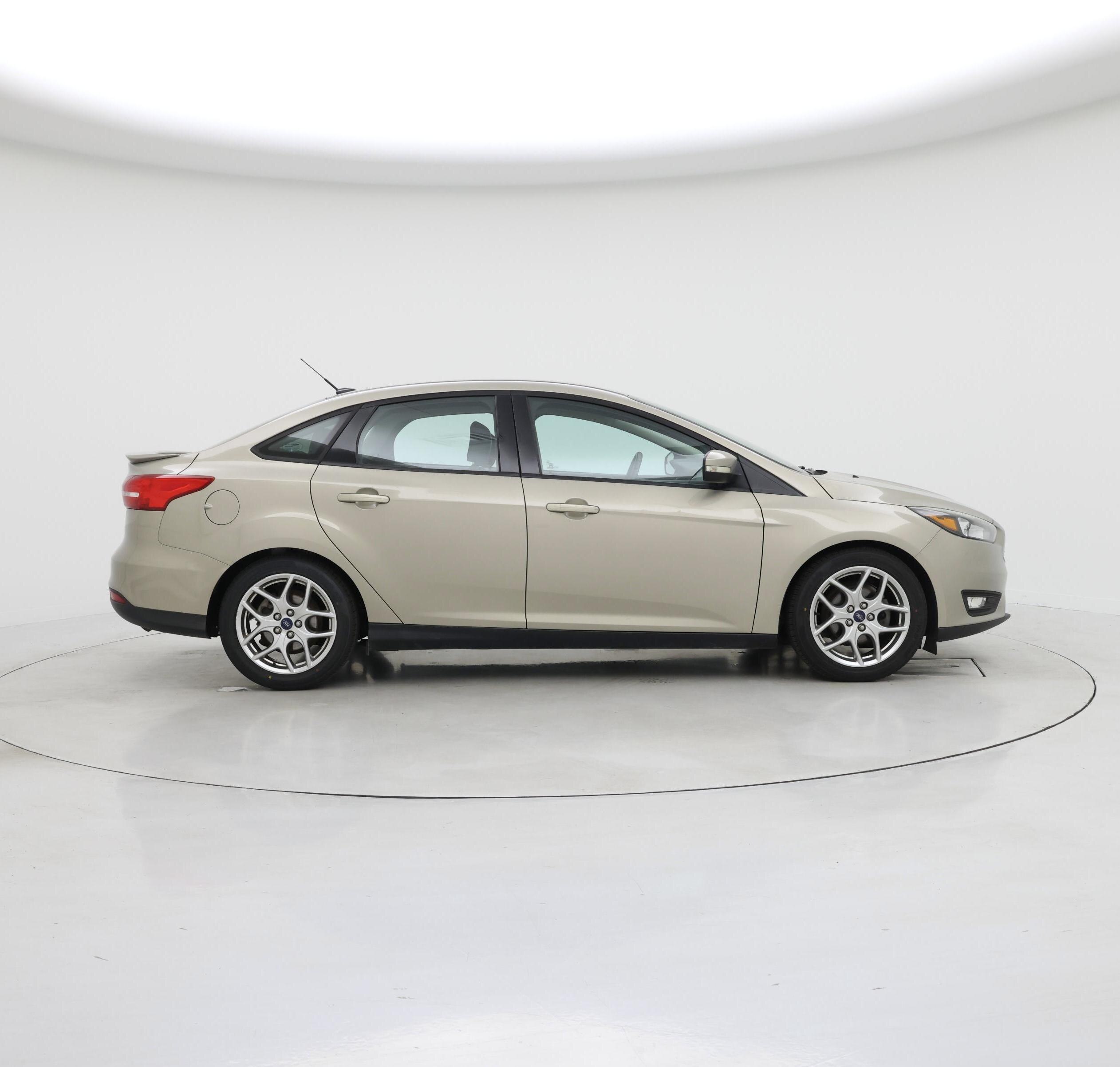 Thumbnail: 2015 Ford Focus - 7