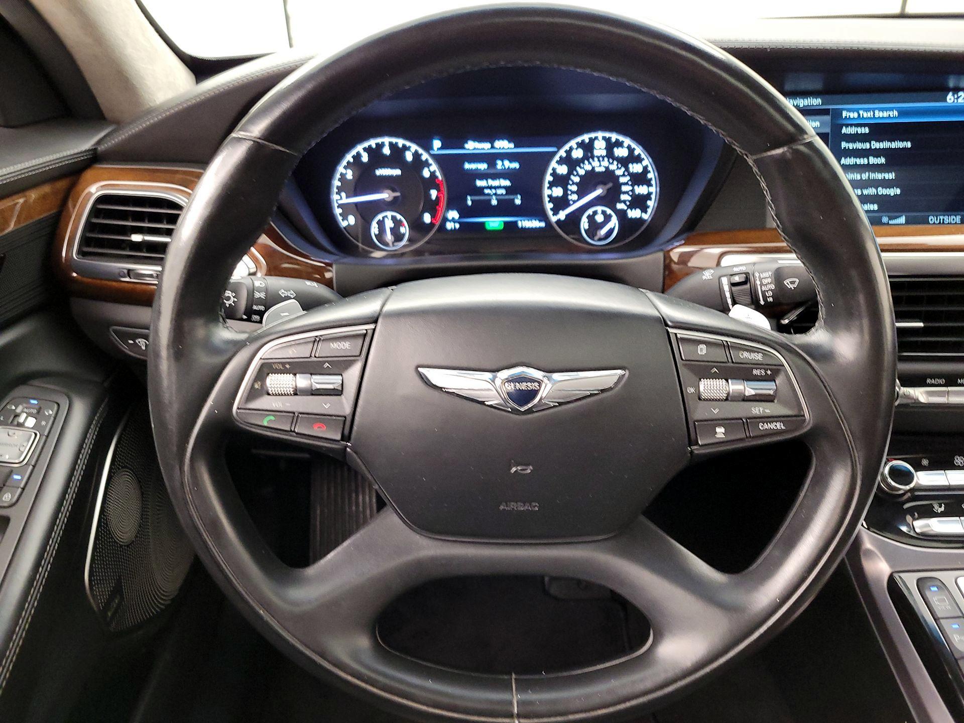 Thumbnail: 2017 Genesis G90 - 10