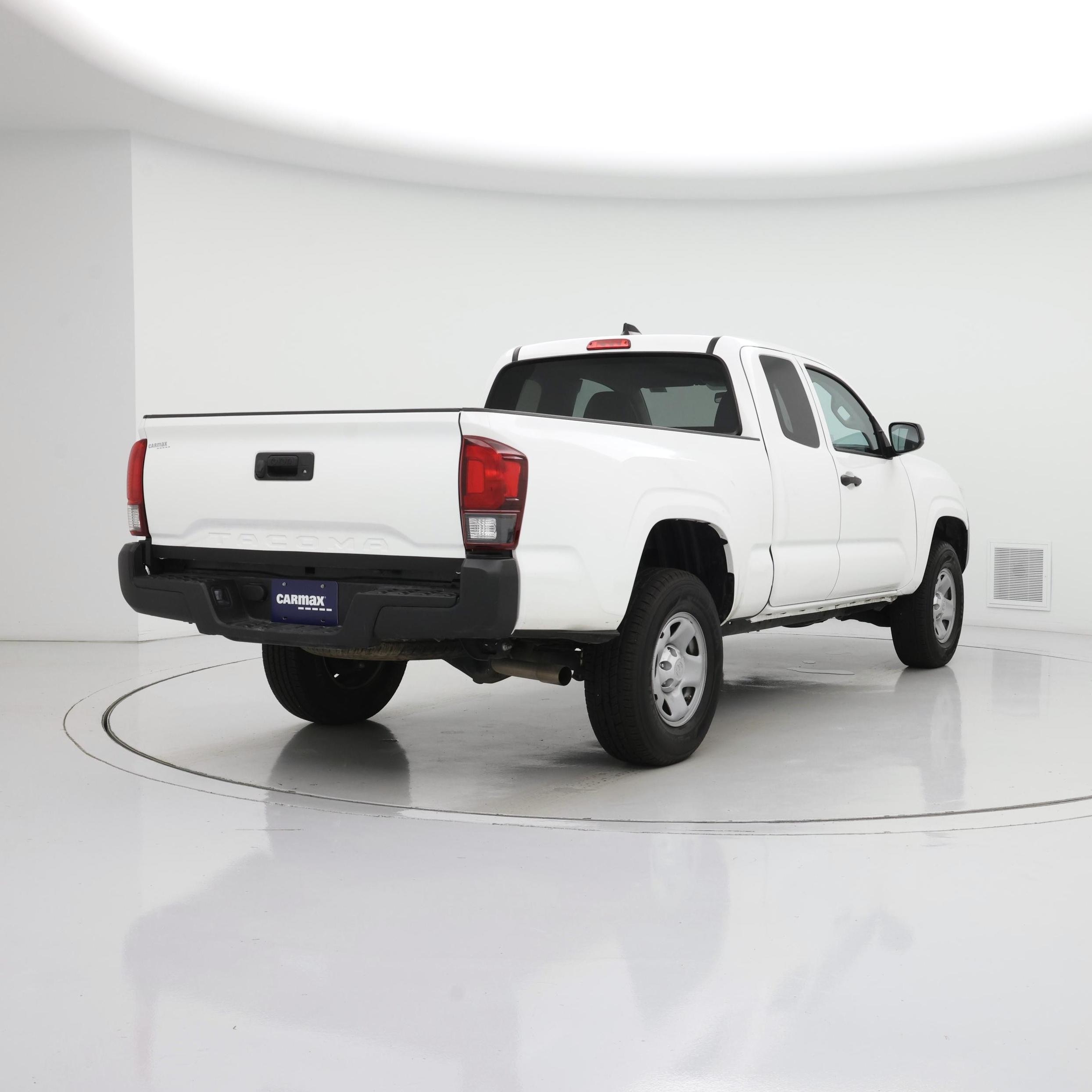 Thumbnail: 2023 Toyota Tacoma - 8