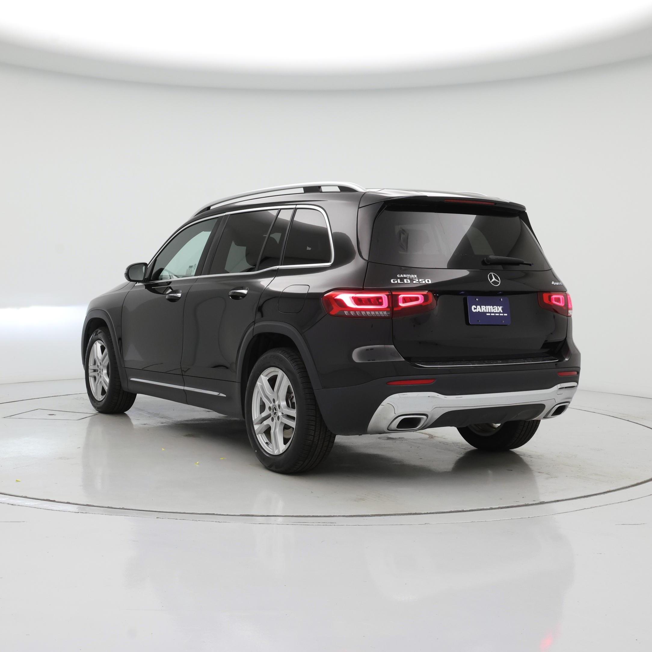 Thumbnail: 2023 Mercedes-Benz GLB - 2