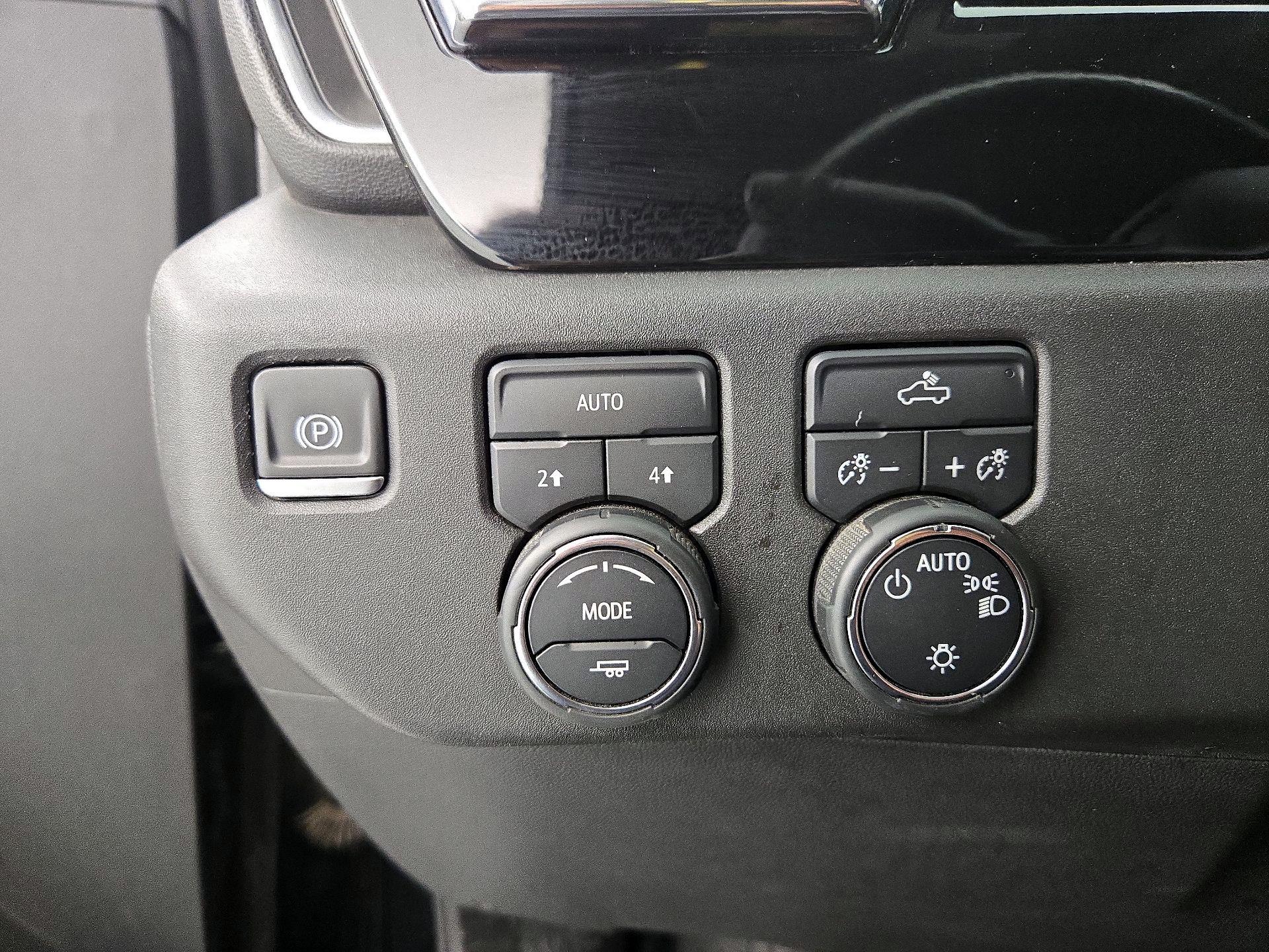 Thumbnail: 2023 Chevrolet Silverado 1500 - 13