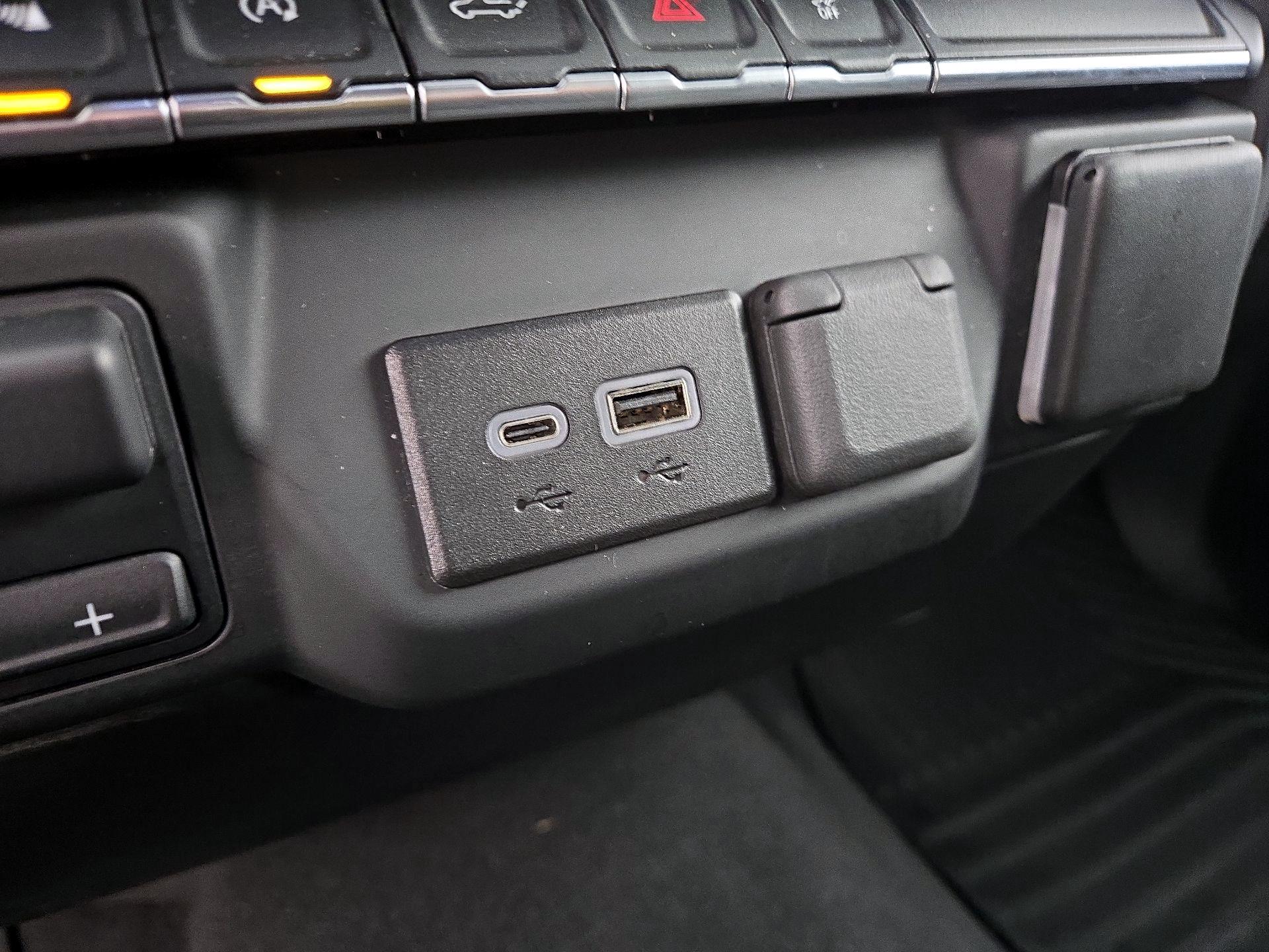 Thumbnail: 2023 Chevrolet Silverado 1500 - 18